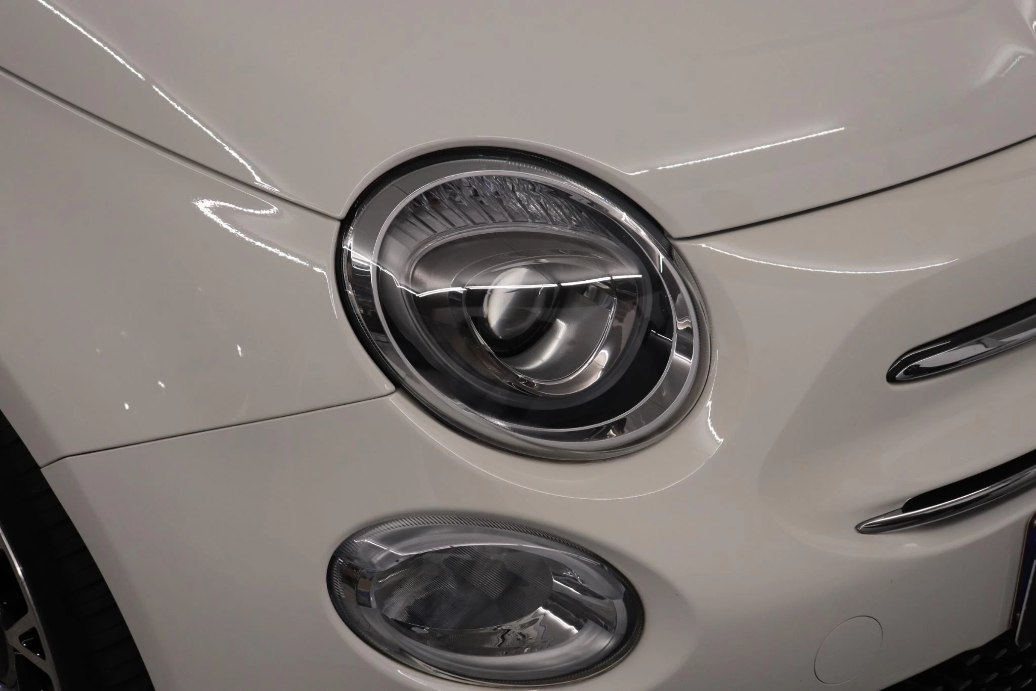 Fiat 500 (3-d) 1.0 Hybrid 70 Dolcevita 51kW