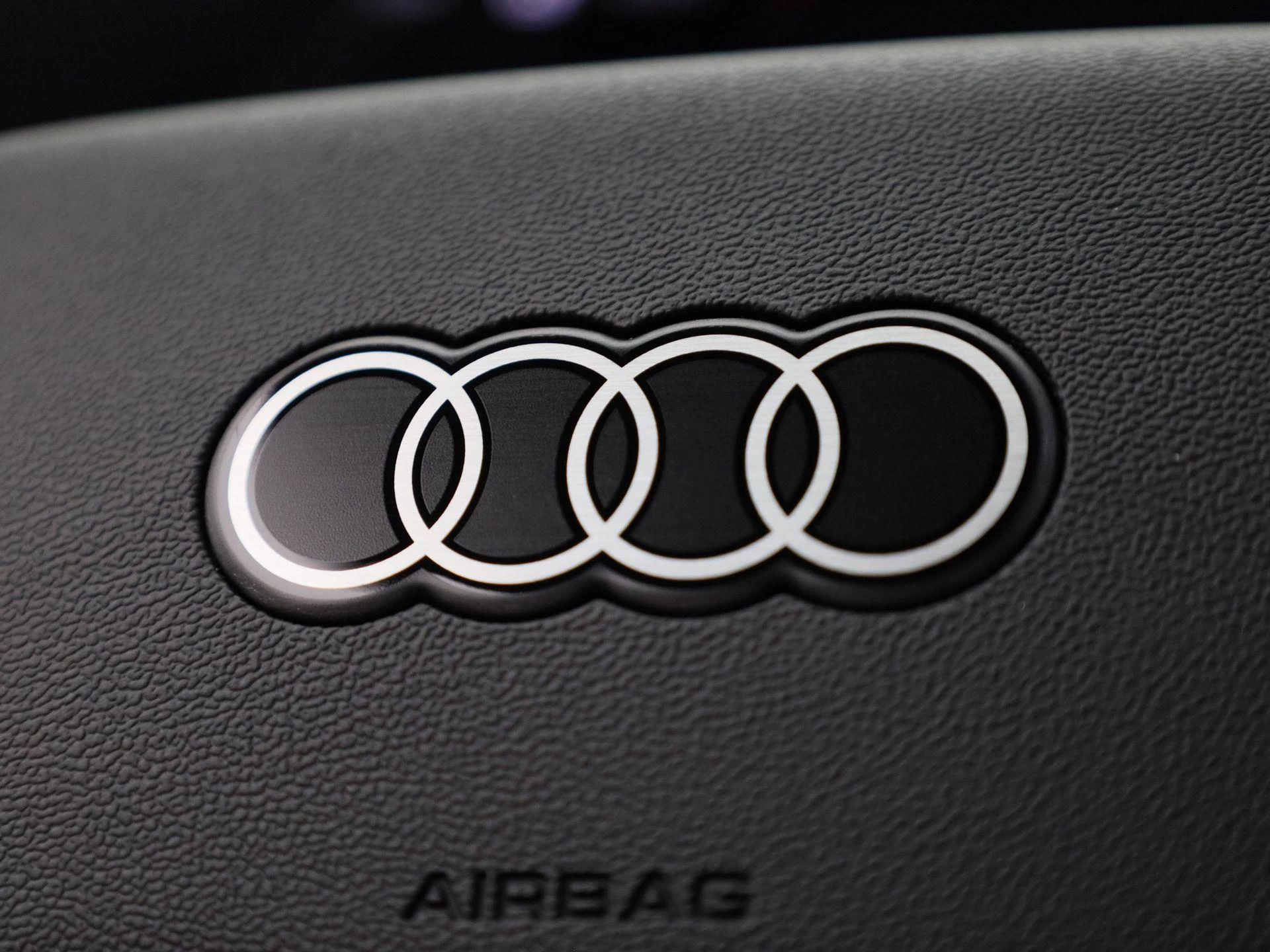 Audi Q5 2.0 TFSI e-hybrid quattro S edition Competition