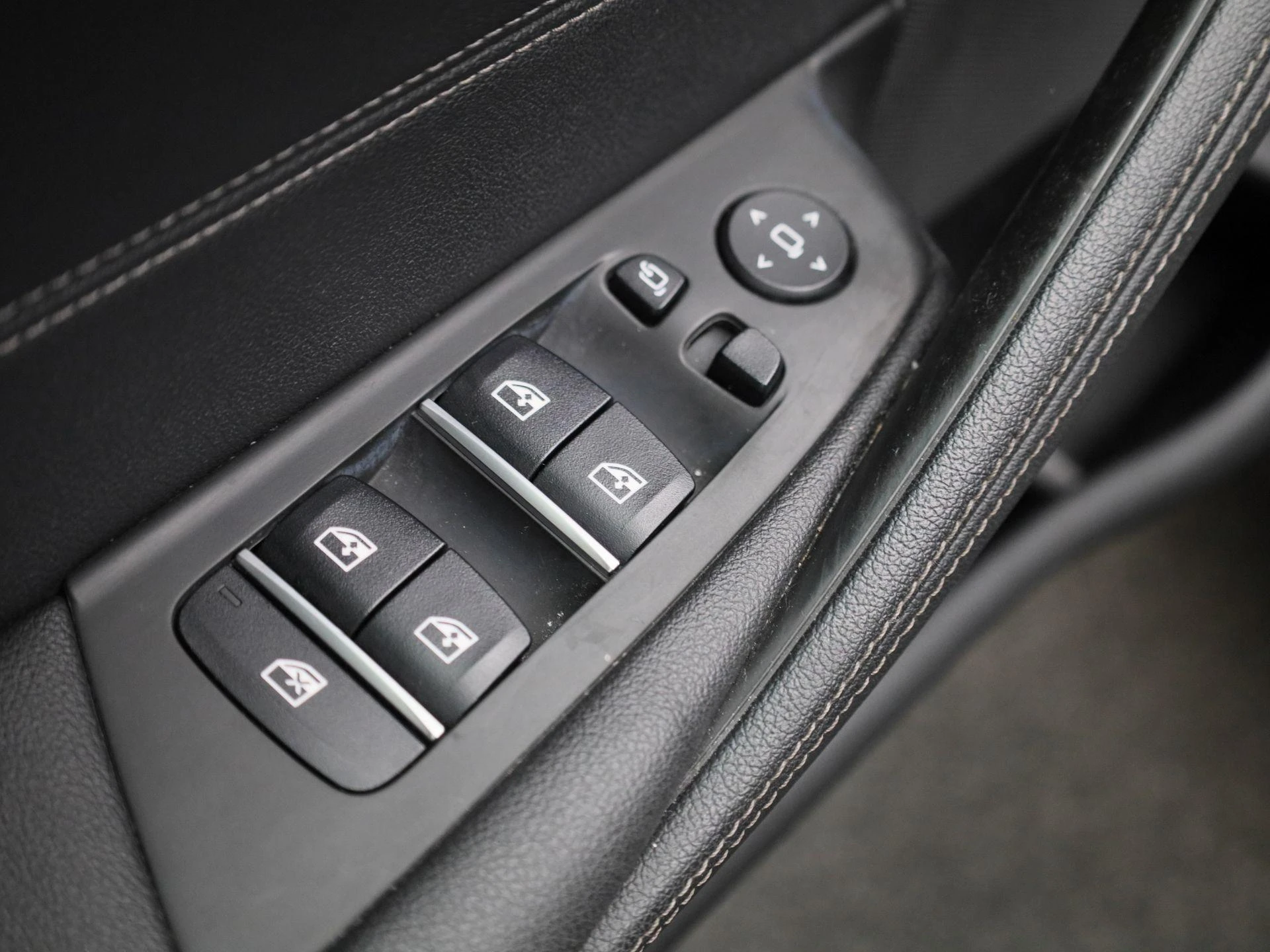 BMW-5 Serie-image-37