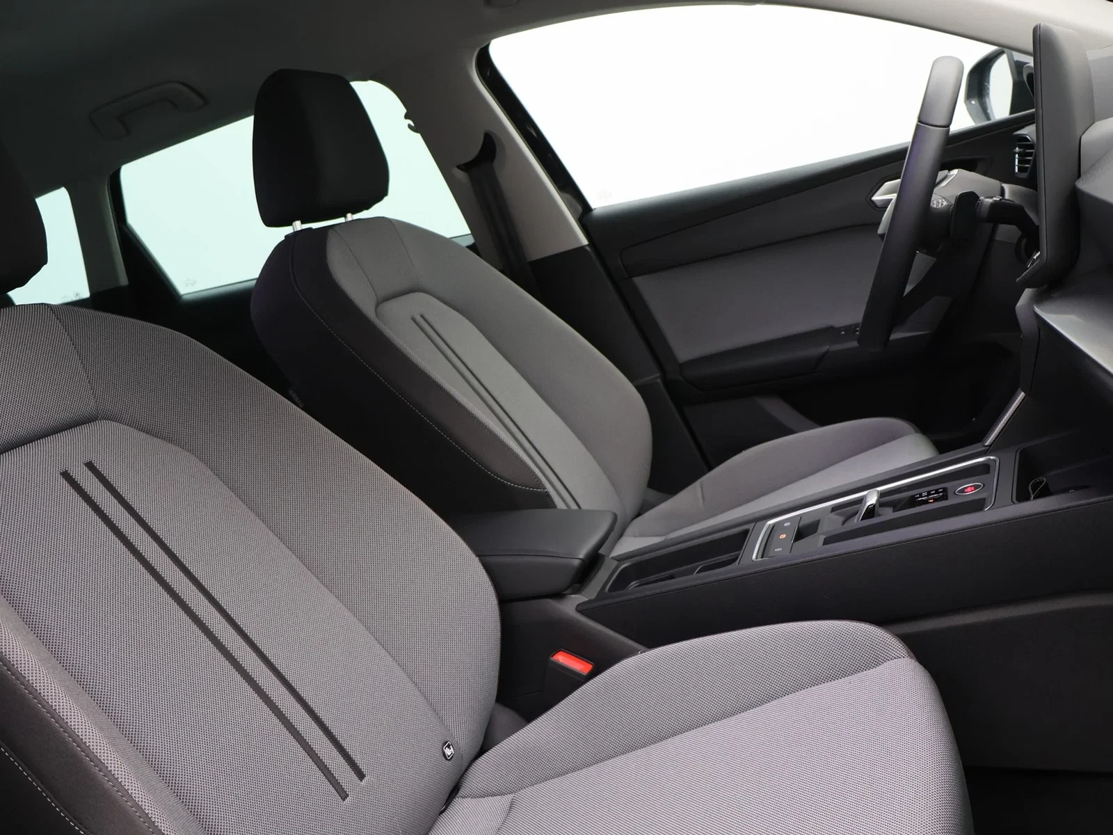 SEAT Leon ST Leon Break Move Navi 1.5 eTSI 115pk DSG / DEMO