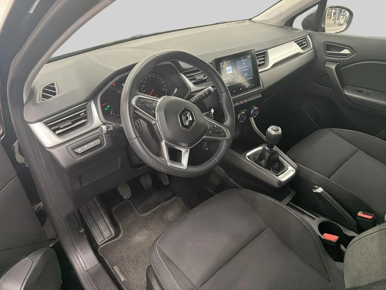 Renault-Captur-image-8