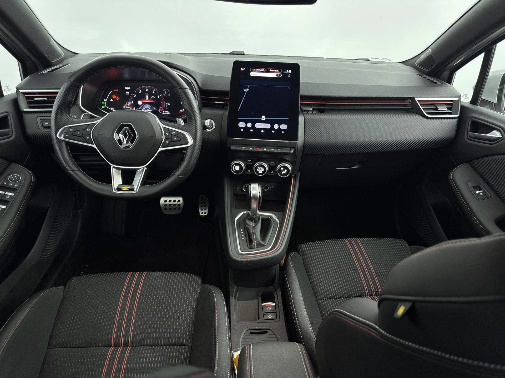 Renault-Clio-image-17