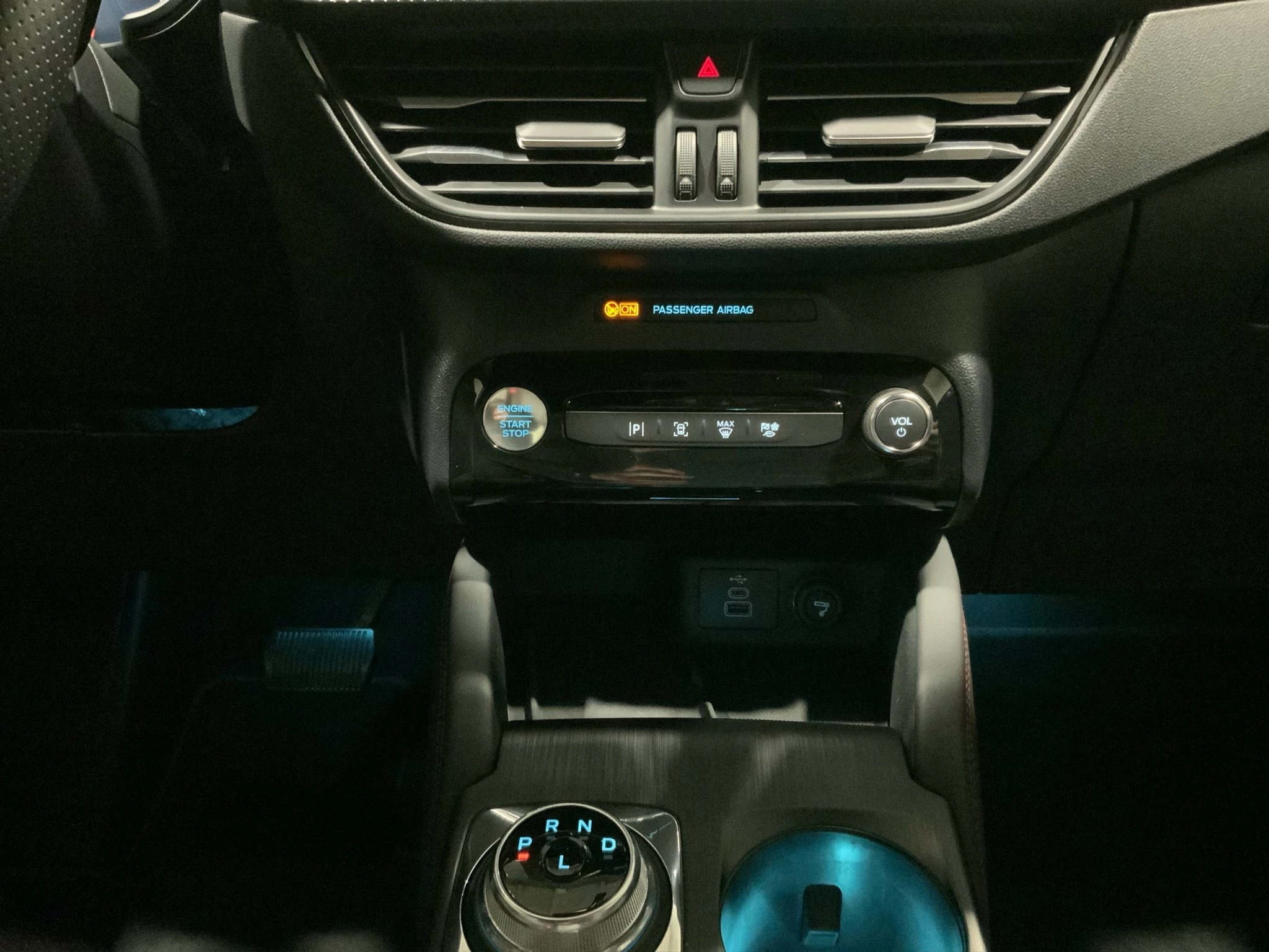 Ford-Kuga-image-13