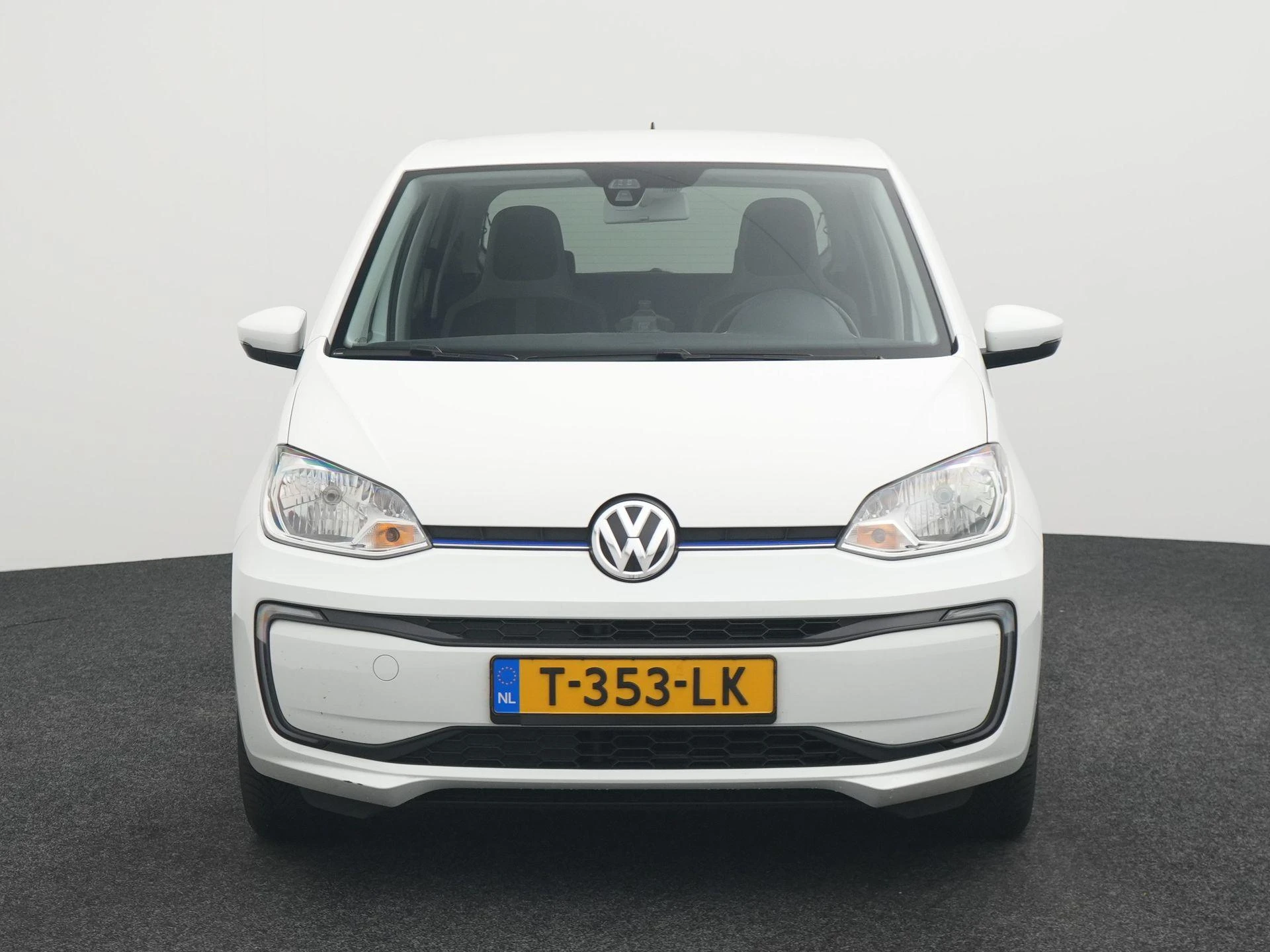Volkswagen-e-up!-image-2