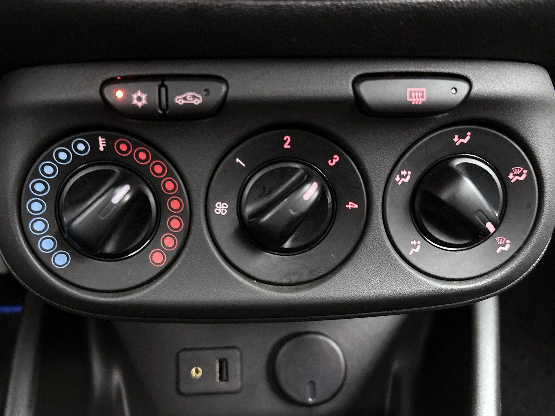 Opel-Corsa-image-17
