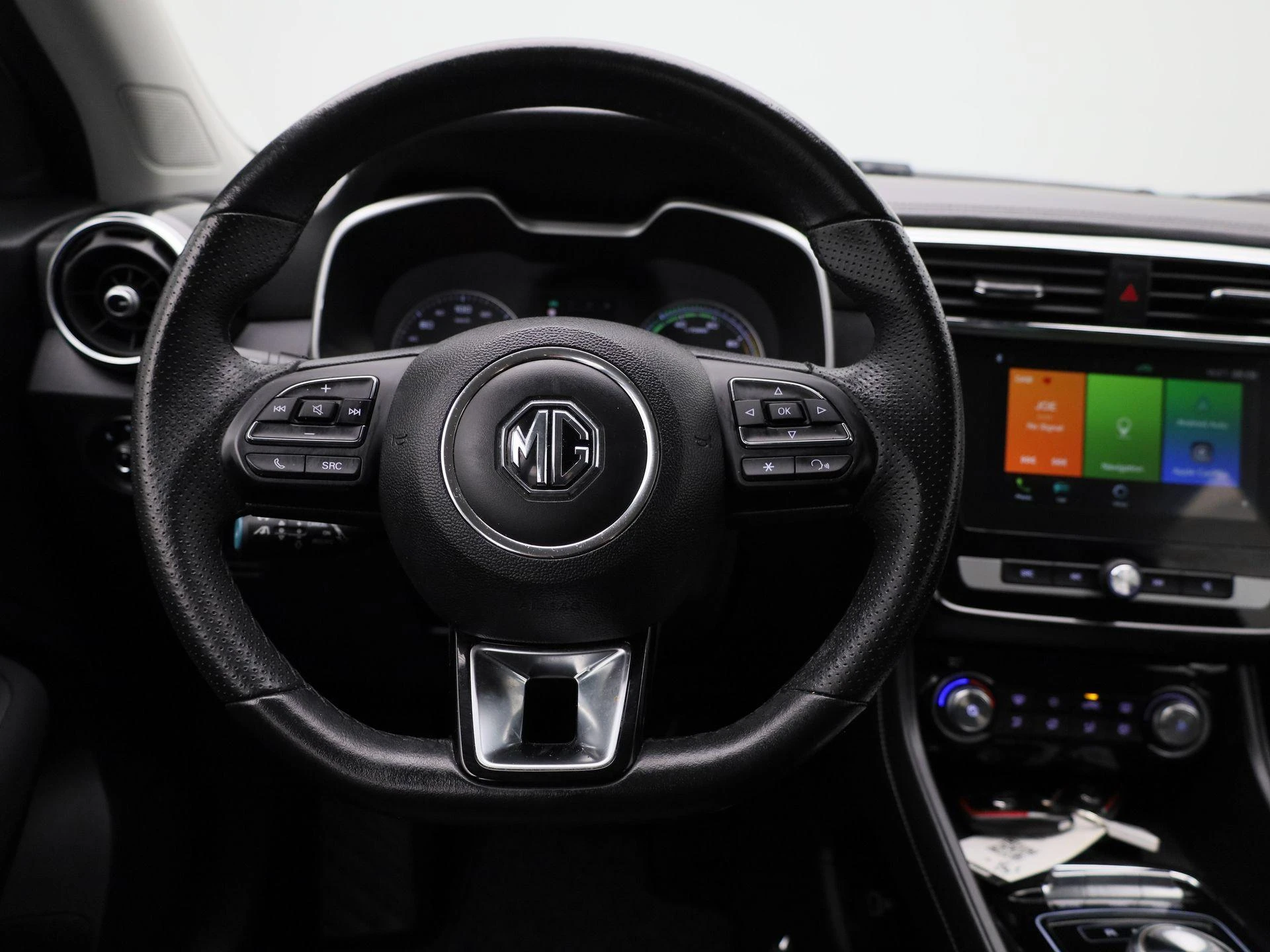 MG-ZS EV-image-6