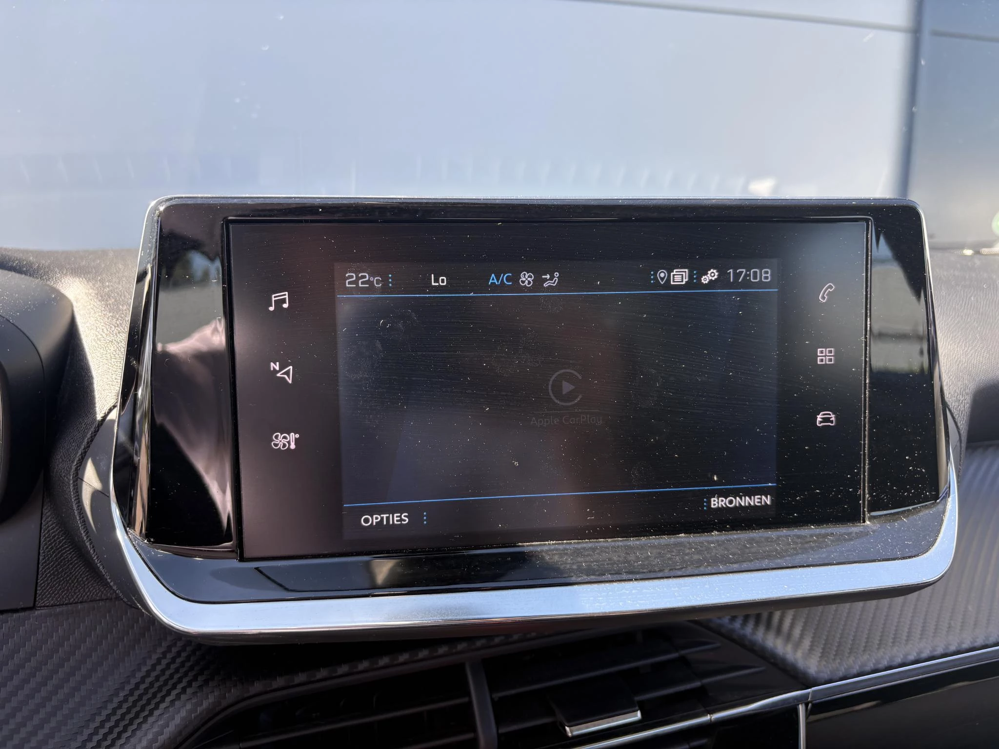 Peugeot-2008-image-16