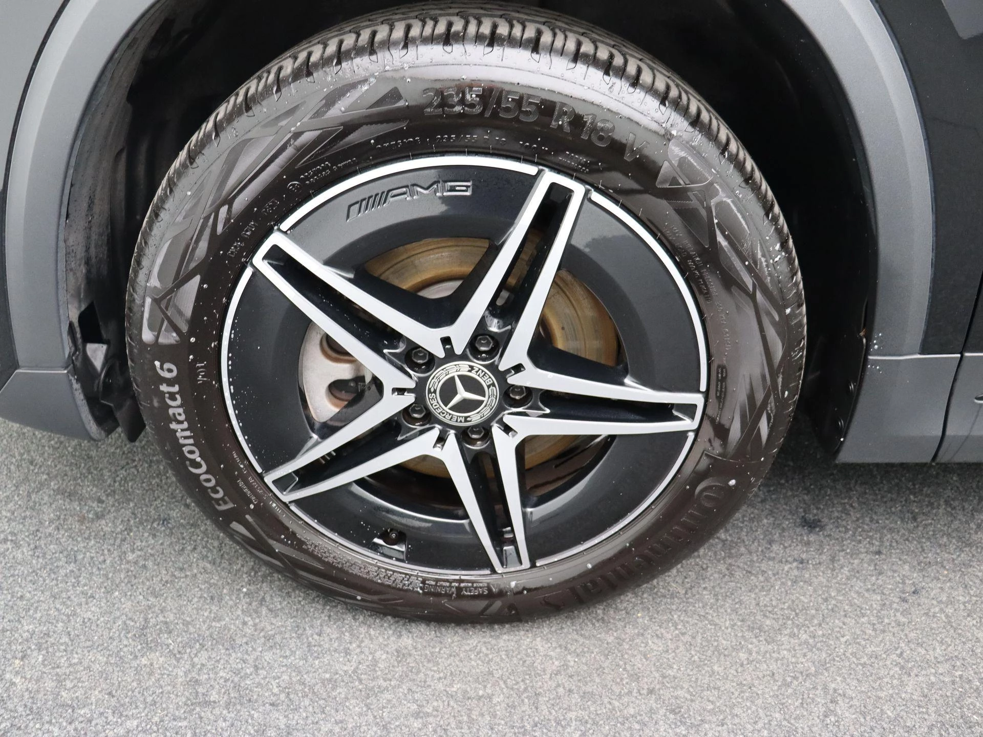 Mercedes-Benz EQA 250 AMG Line + PANORAMISCH DAK + NIGHTPAKKET +