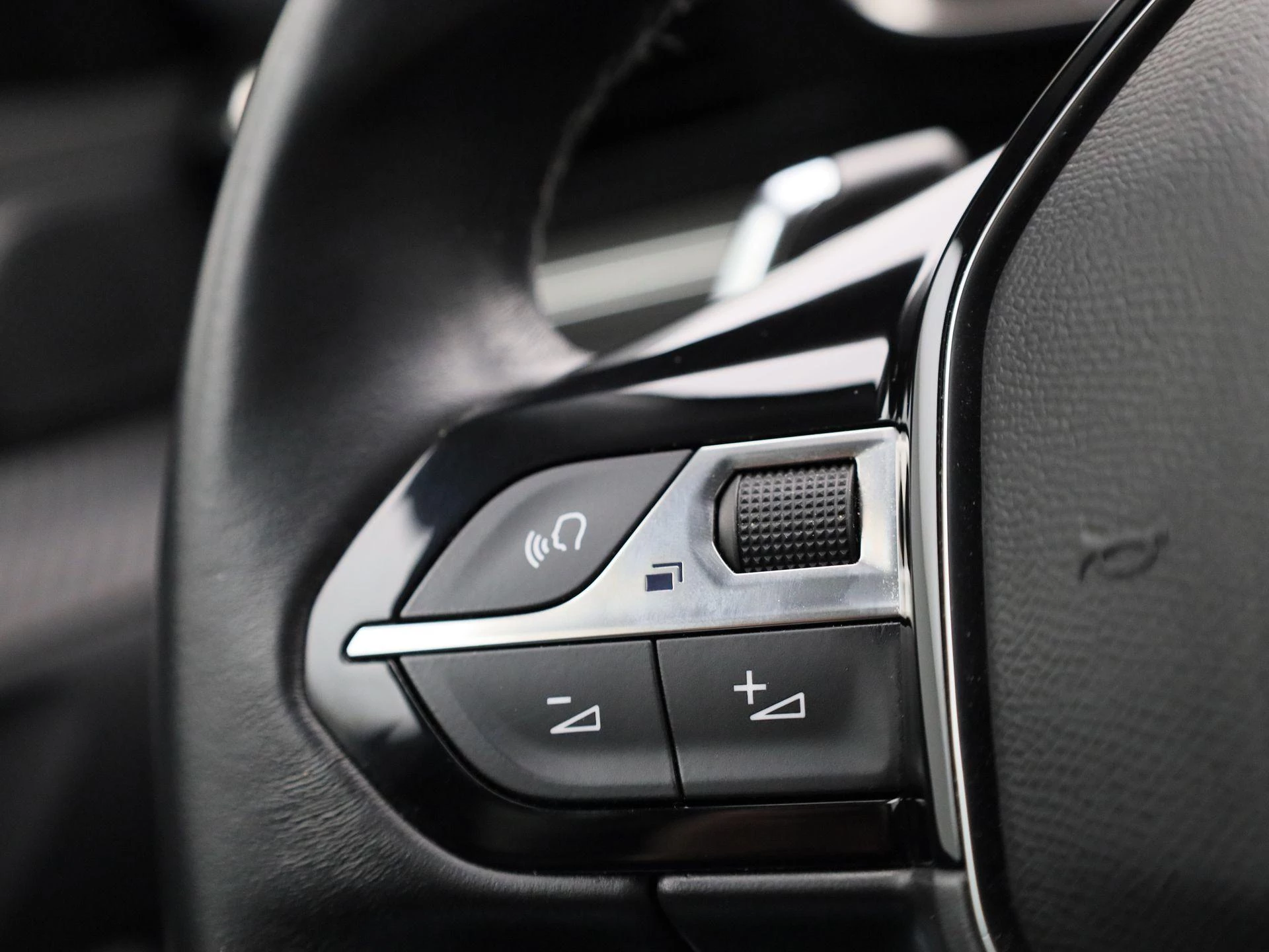 Peugeot-508-image-28