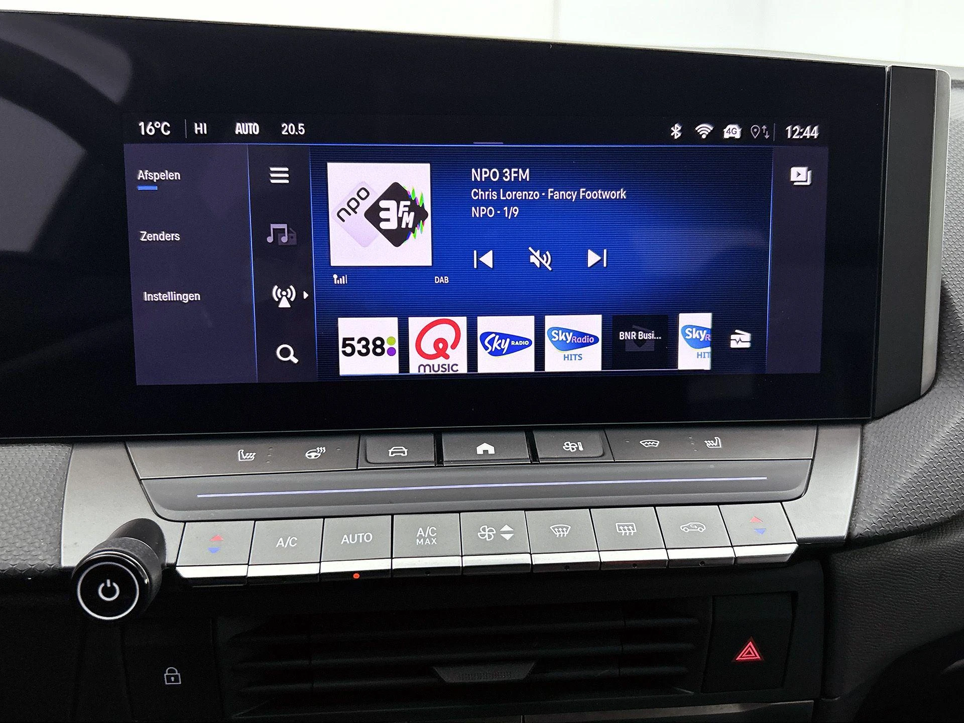 Opel-Astra-image-6
