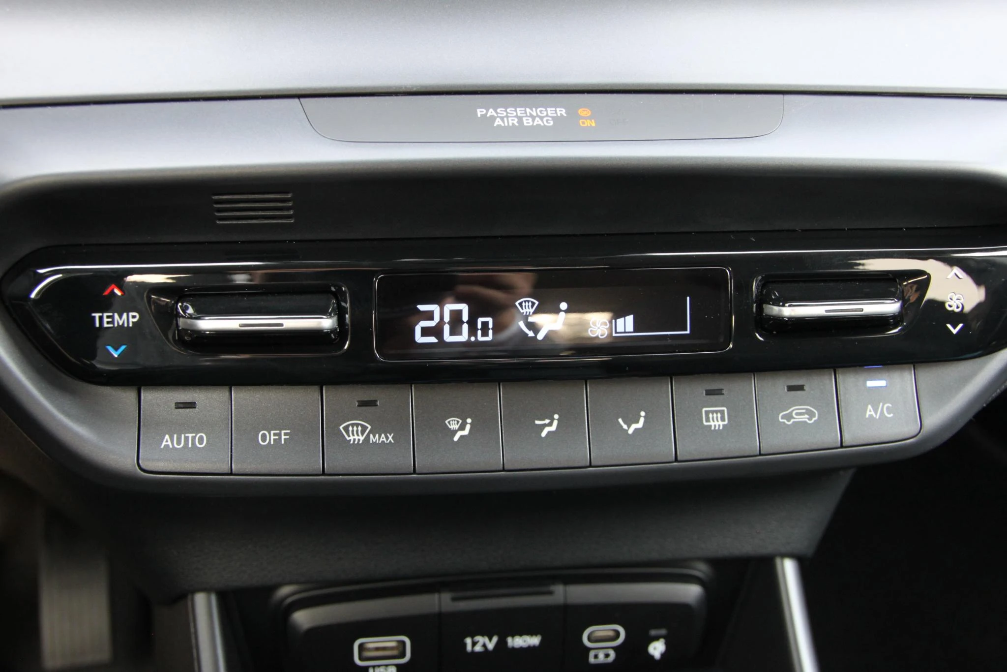 Hyundai-i20-image-24