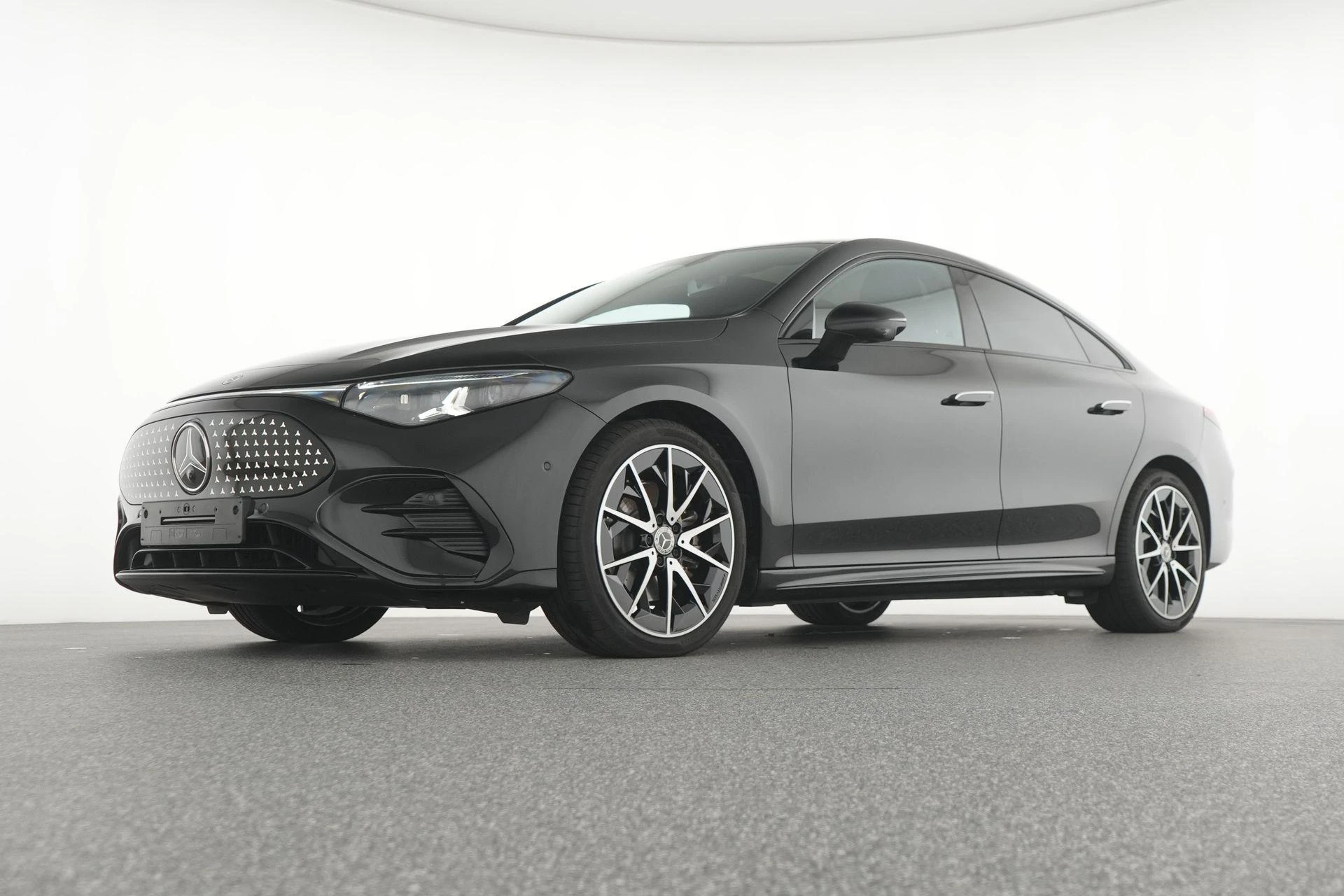 Mercedes-Benz-CLA-image-9