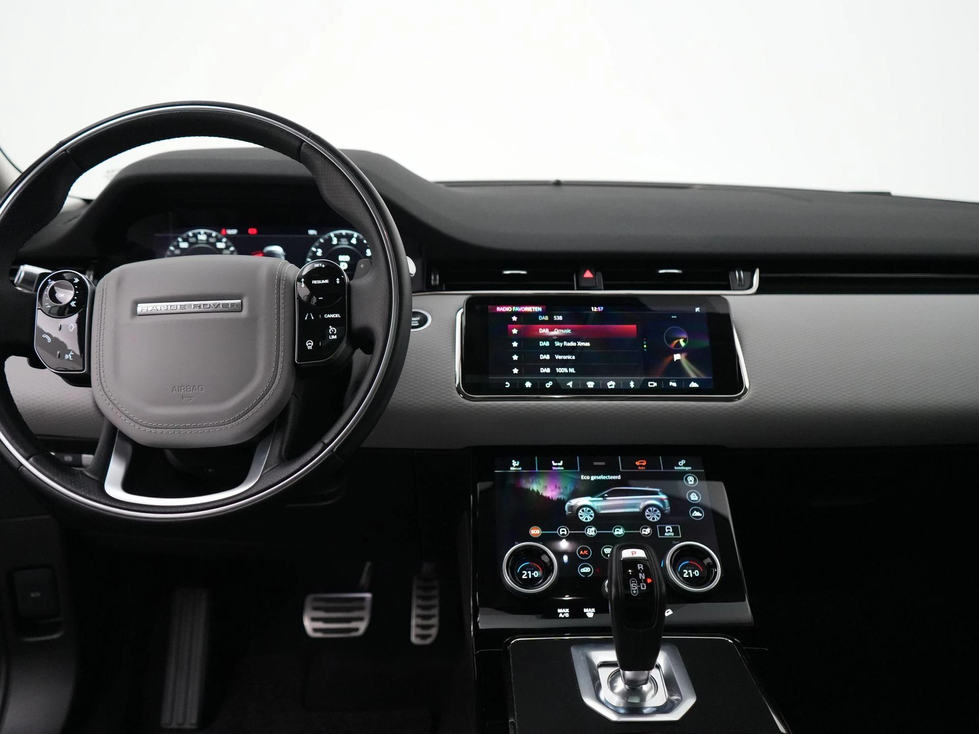 Land Rover-Range Rover Evoque-image-42