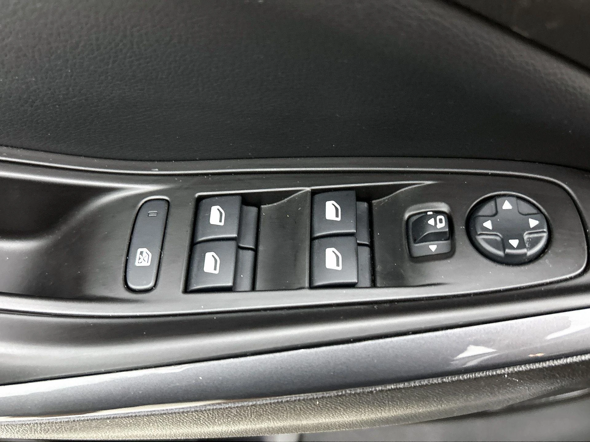 Opel-Grandland X-image-37