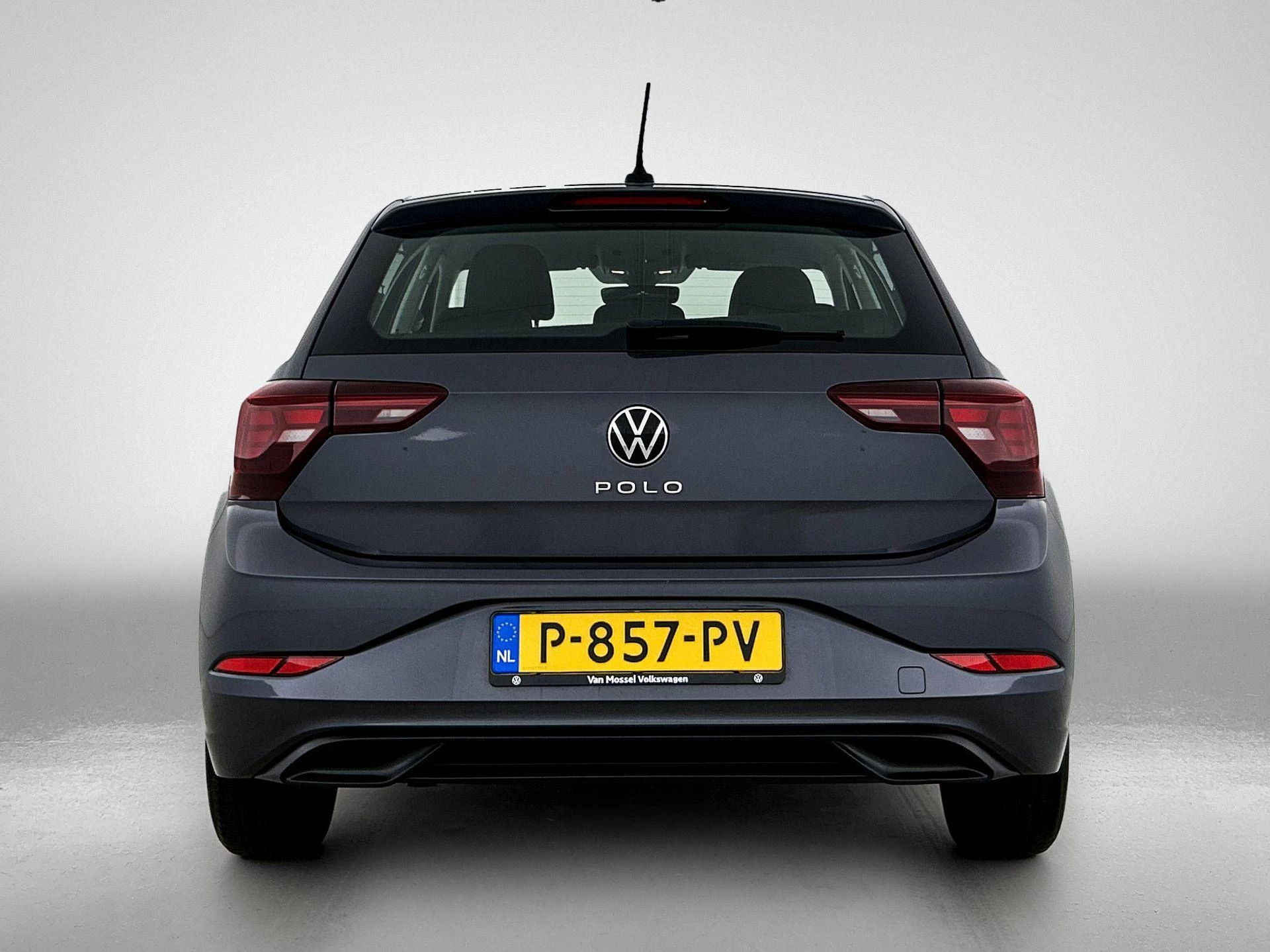 Volkswagen-Polo-image-2