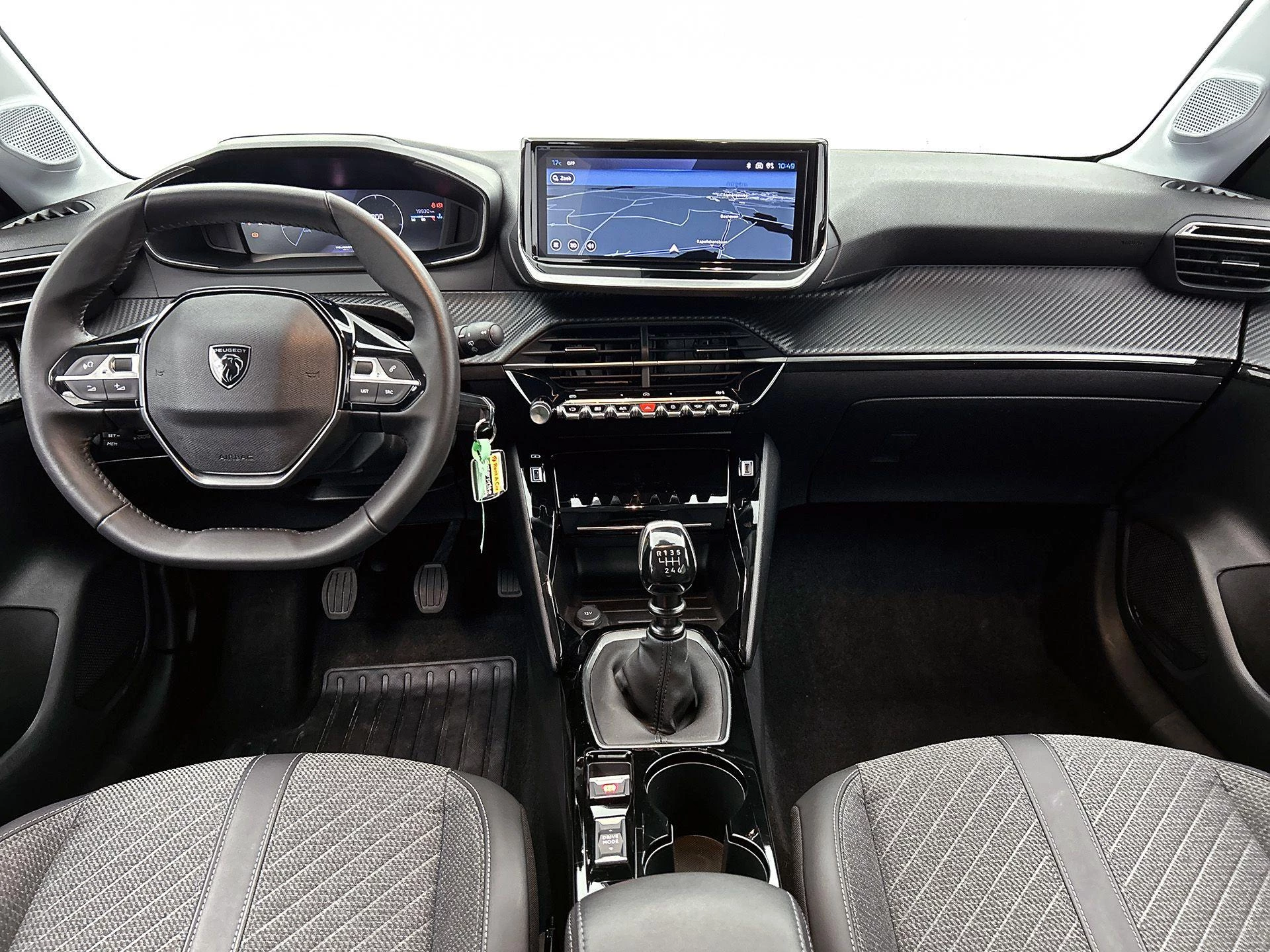 Peugeot-208-image-20