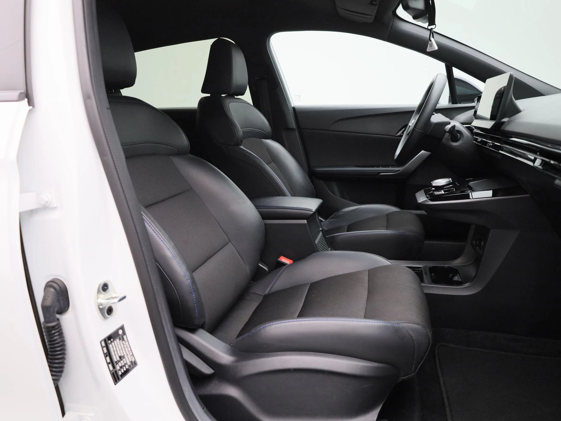 MG MG4 Long Range 64 kWh Luxury