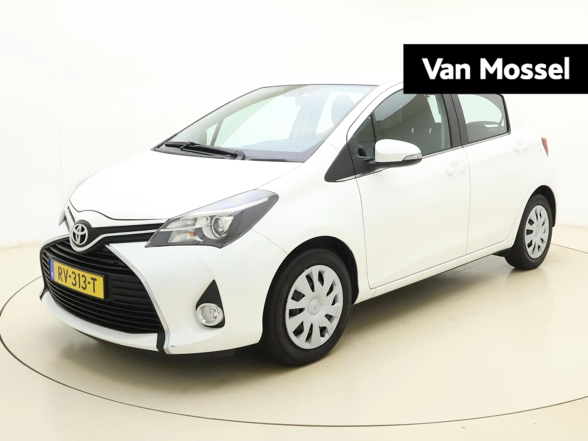 Toyota-Yaris-image-0