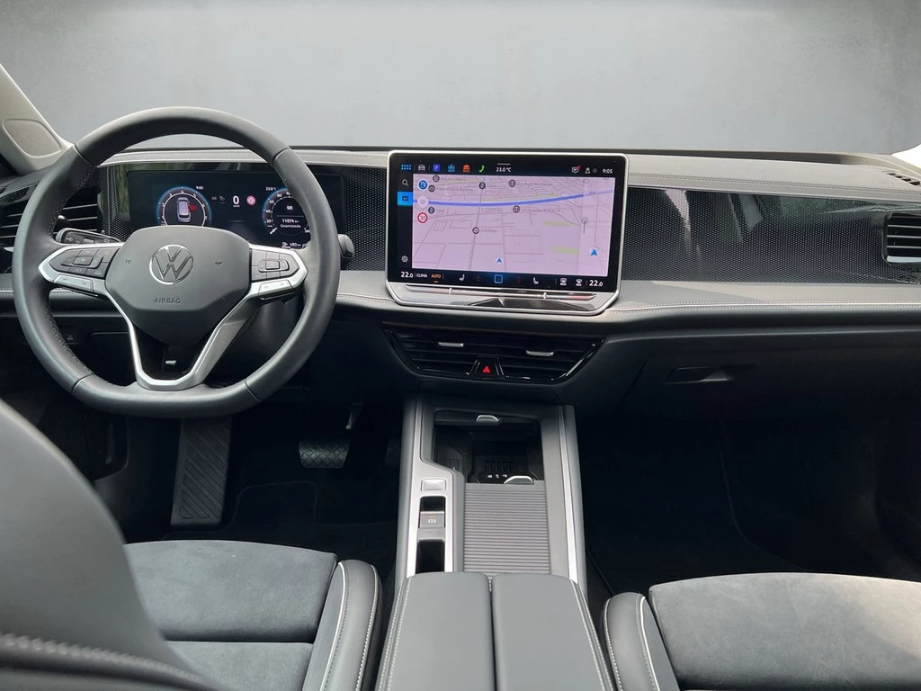 Volkswagen Passat Variant 1.5 eTSI DSG Business *HuD*