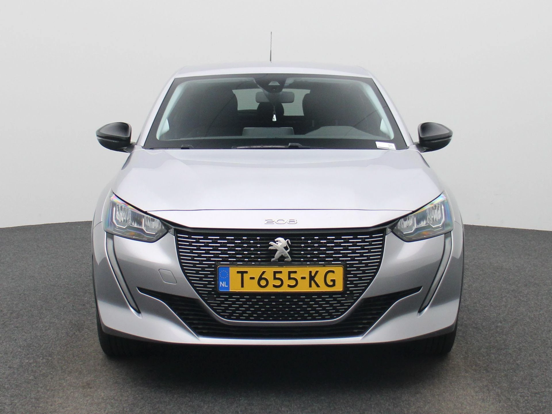 Peugeot-e-208-image-4