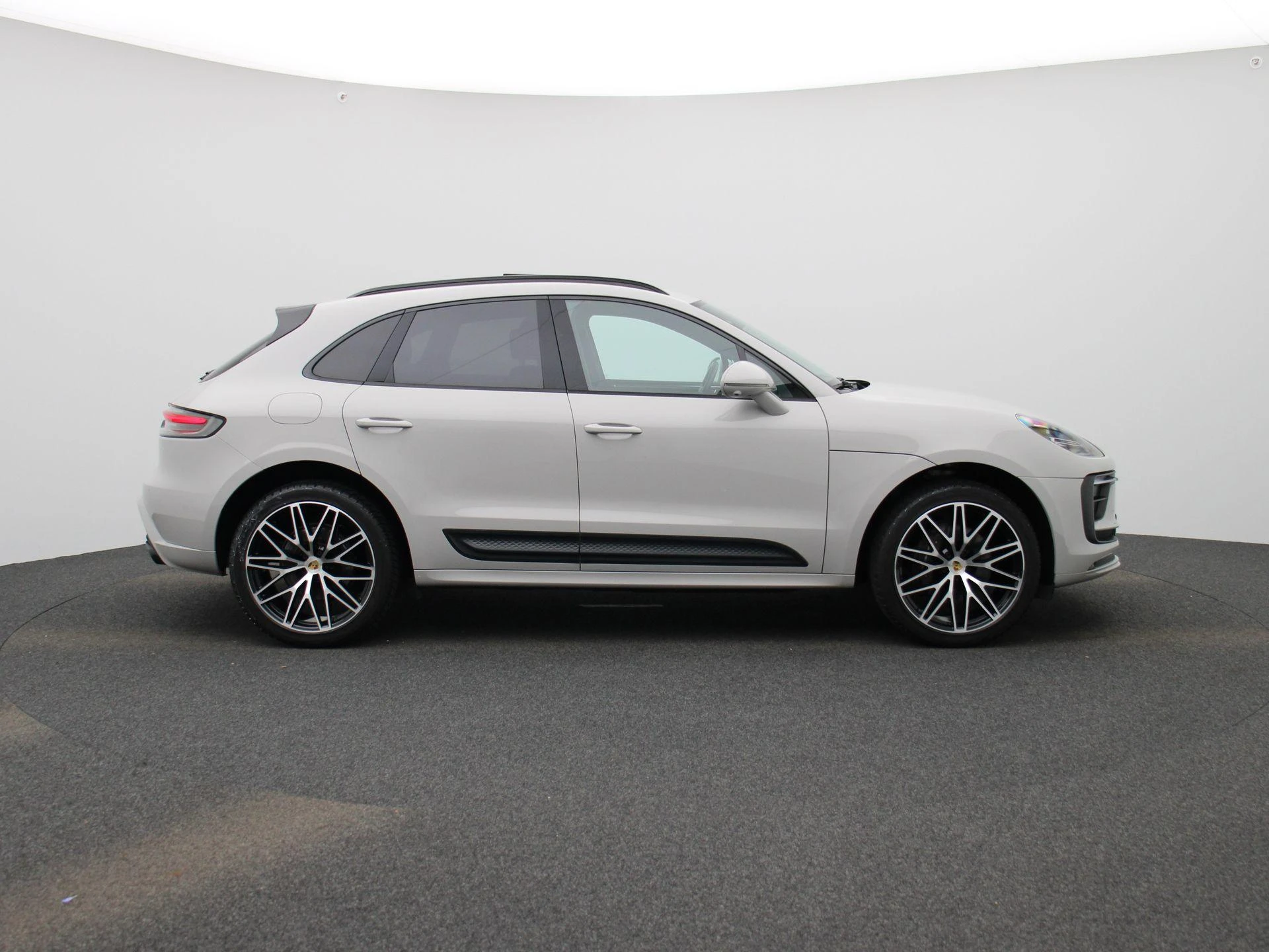 Porsche-Macan-image-5