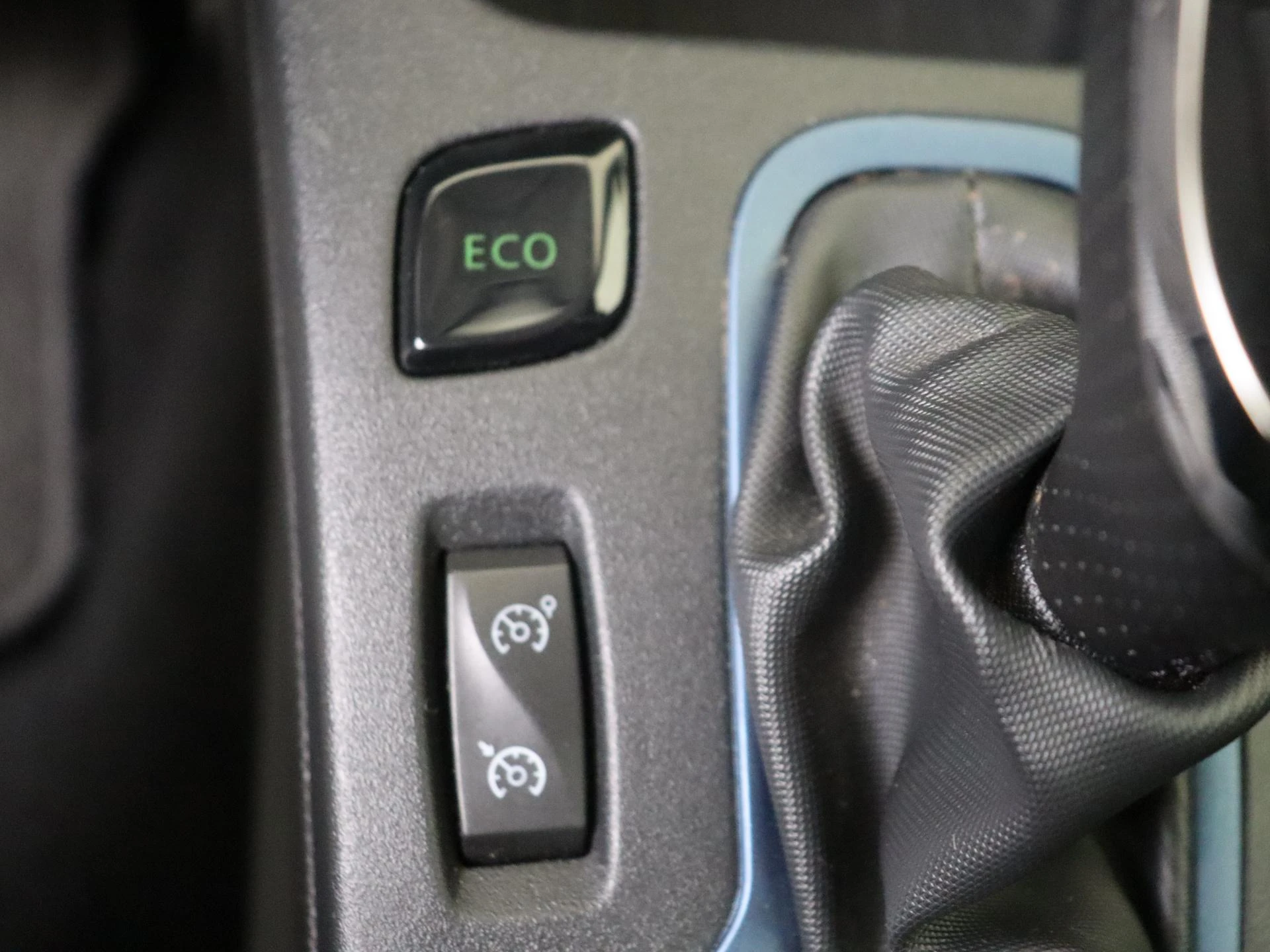 Renault-ZOE-image-20