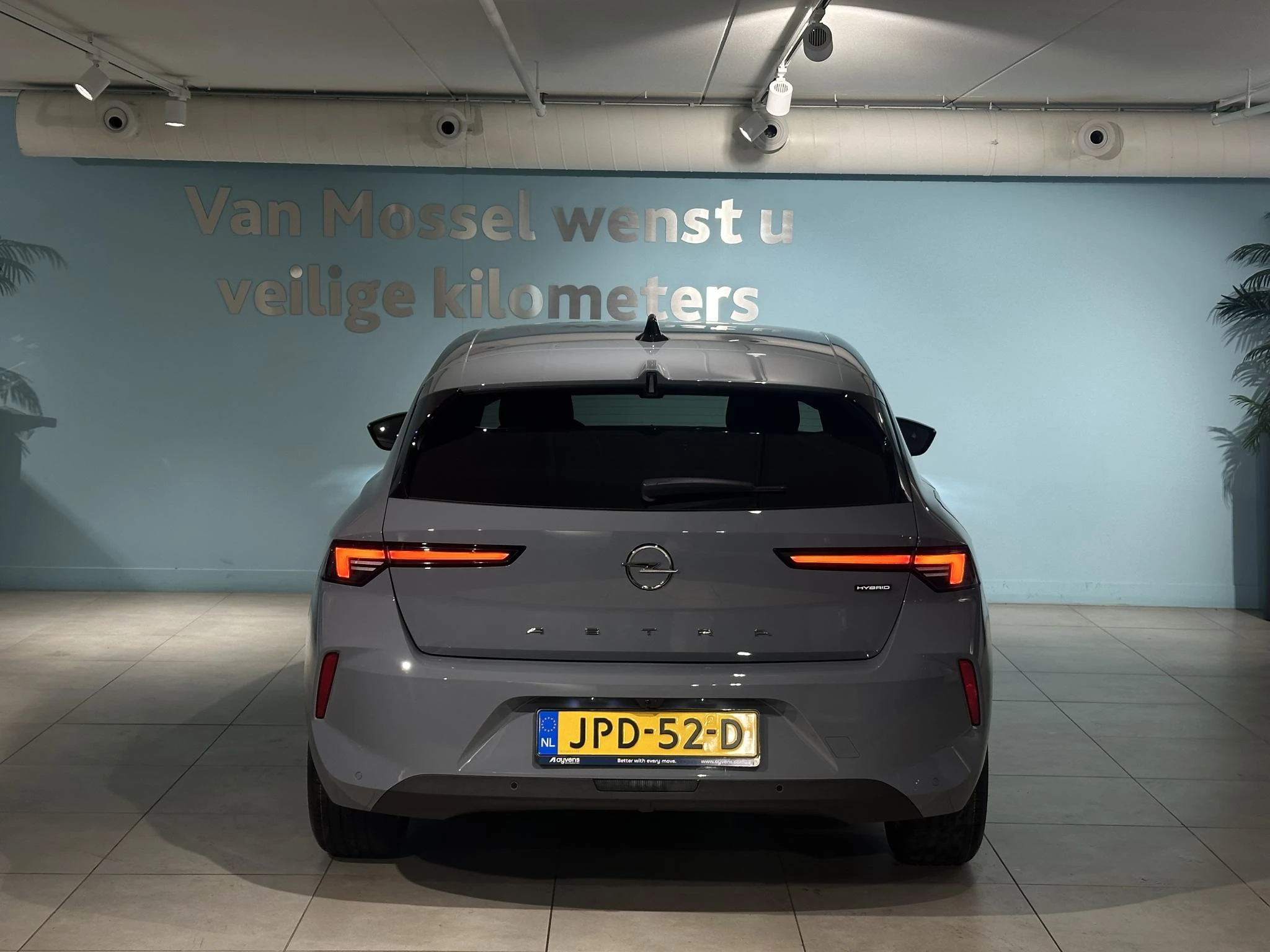 Opel-Astra-image-5