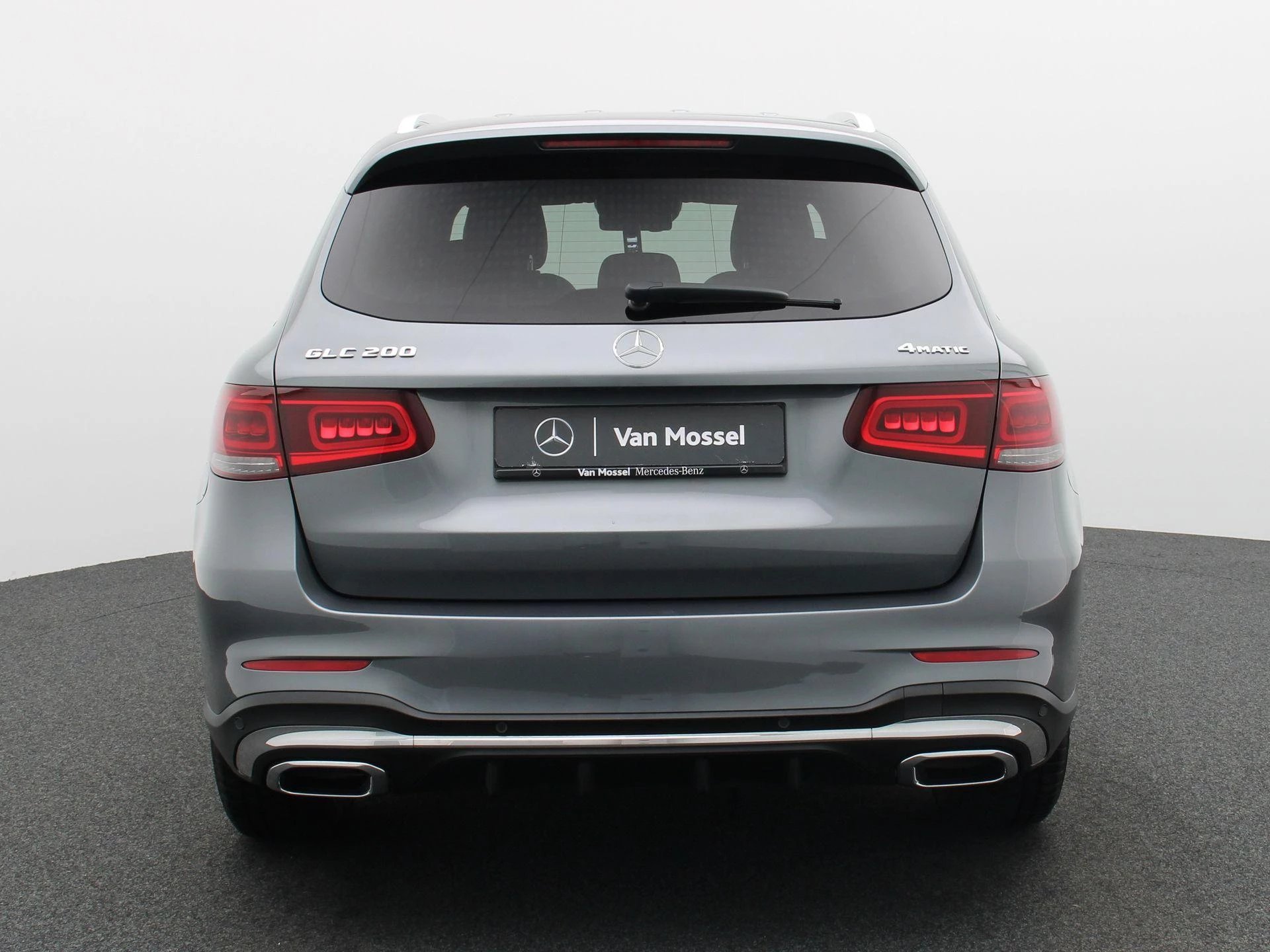 Mercedes-Benz-GLC-image-4
