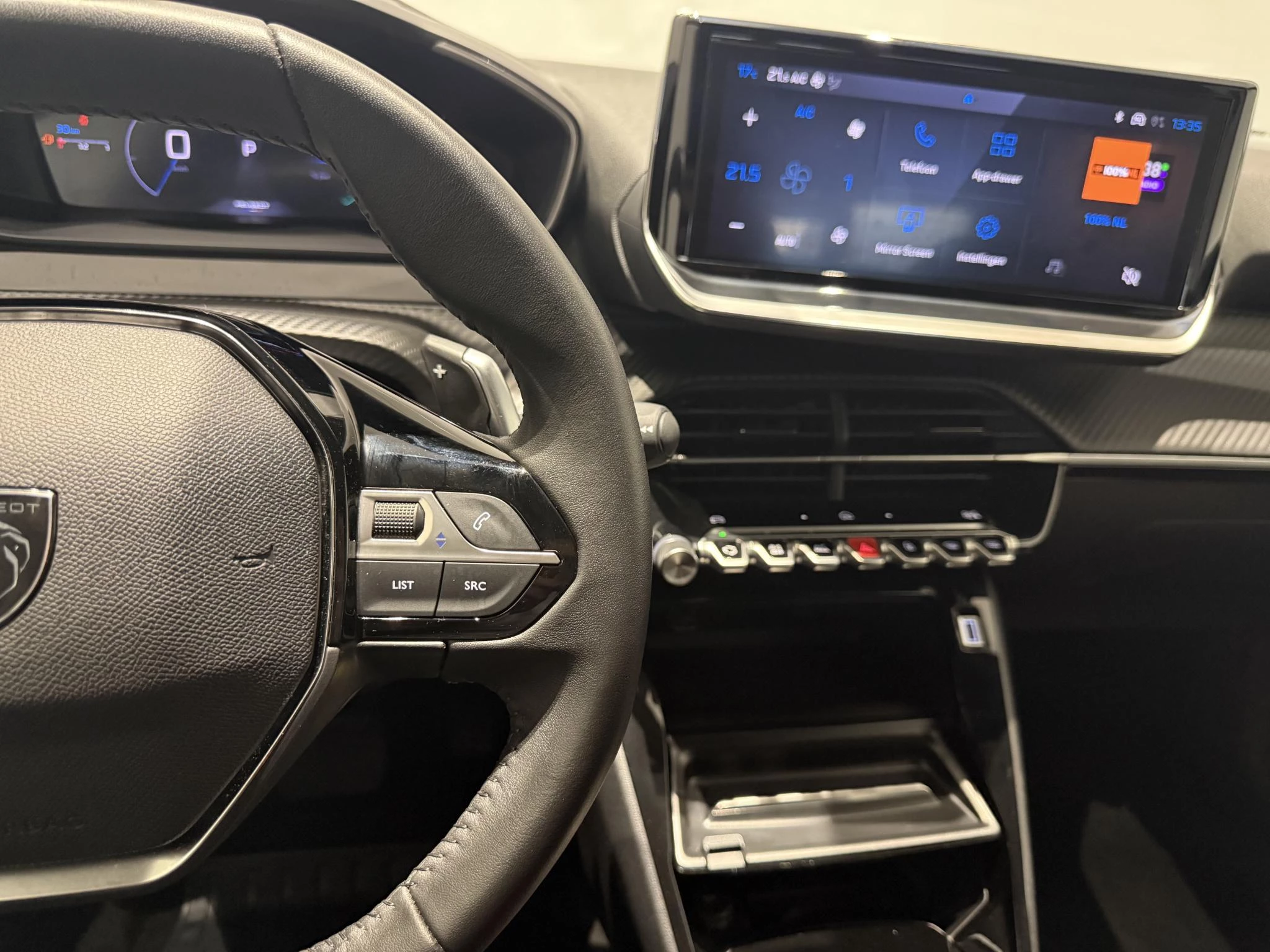 Peugeot-2008-image-12