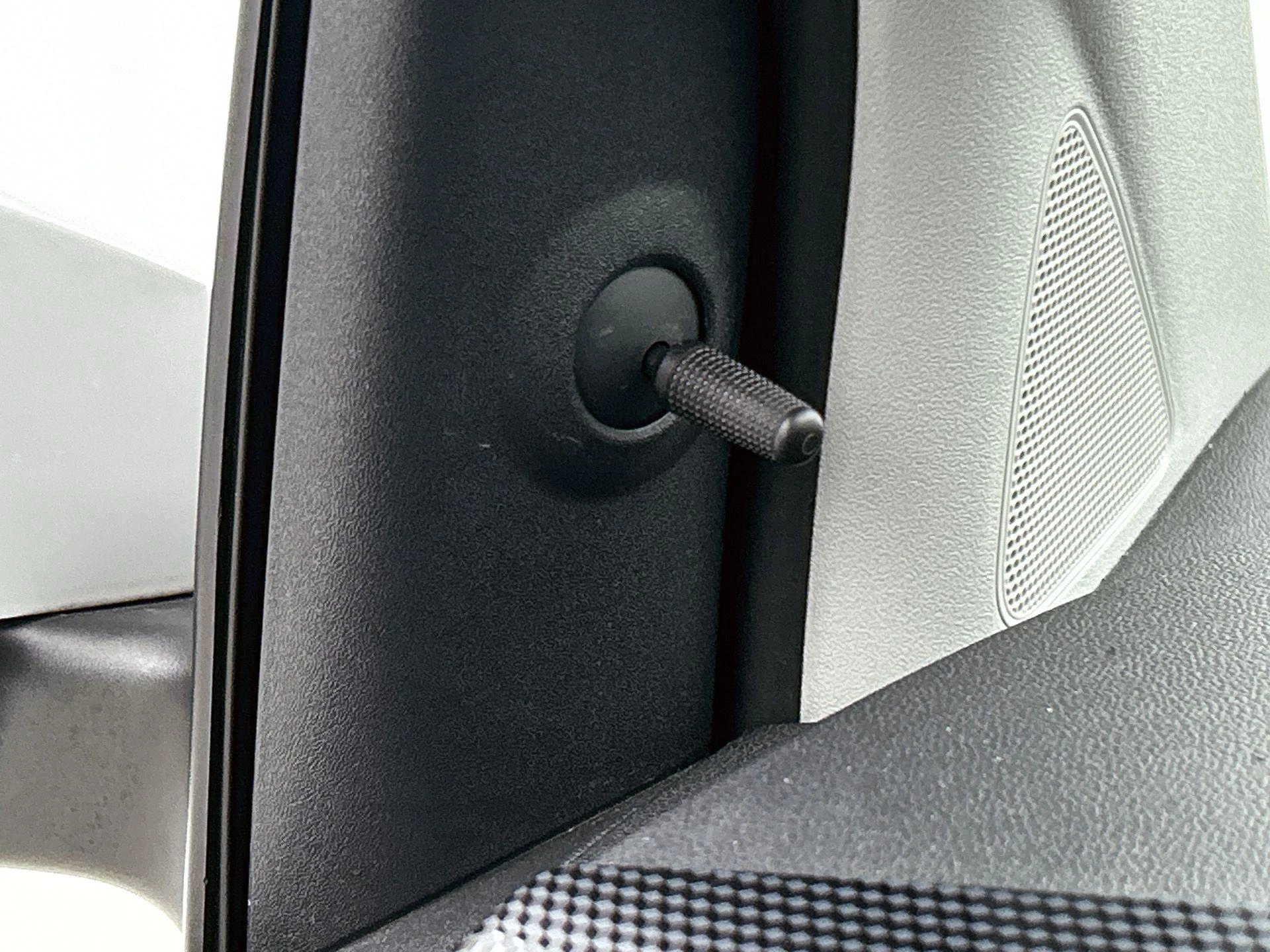Volkswagen-up!-image-11