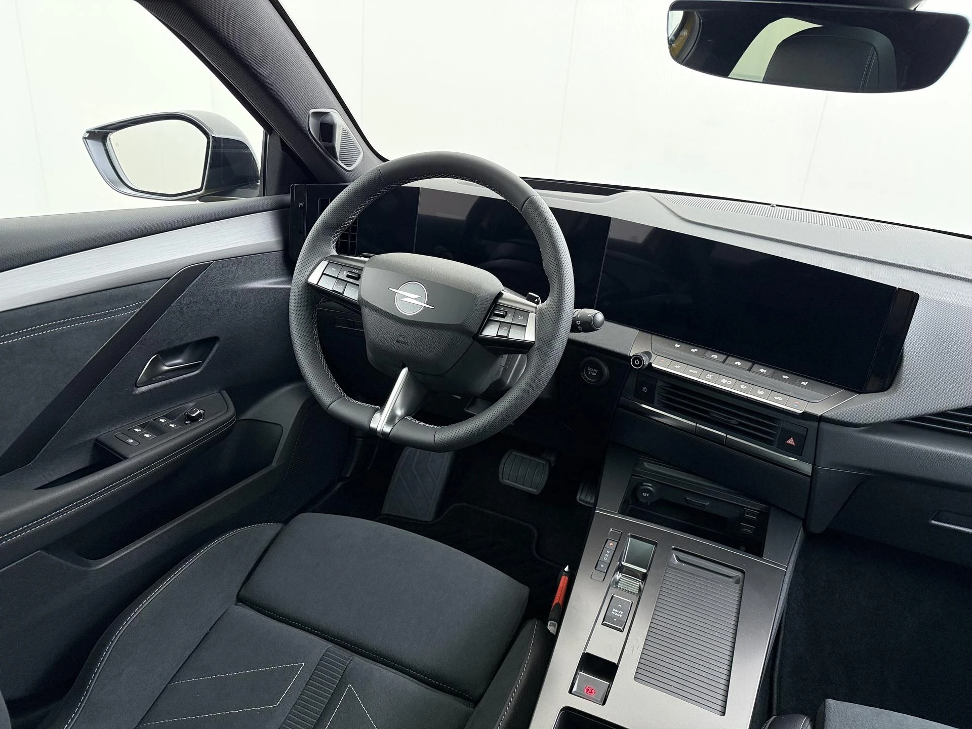 Opel-Astra-image-21