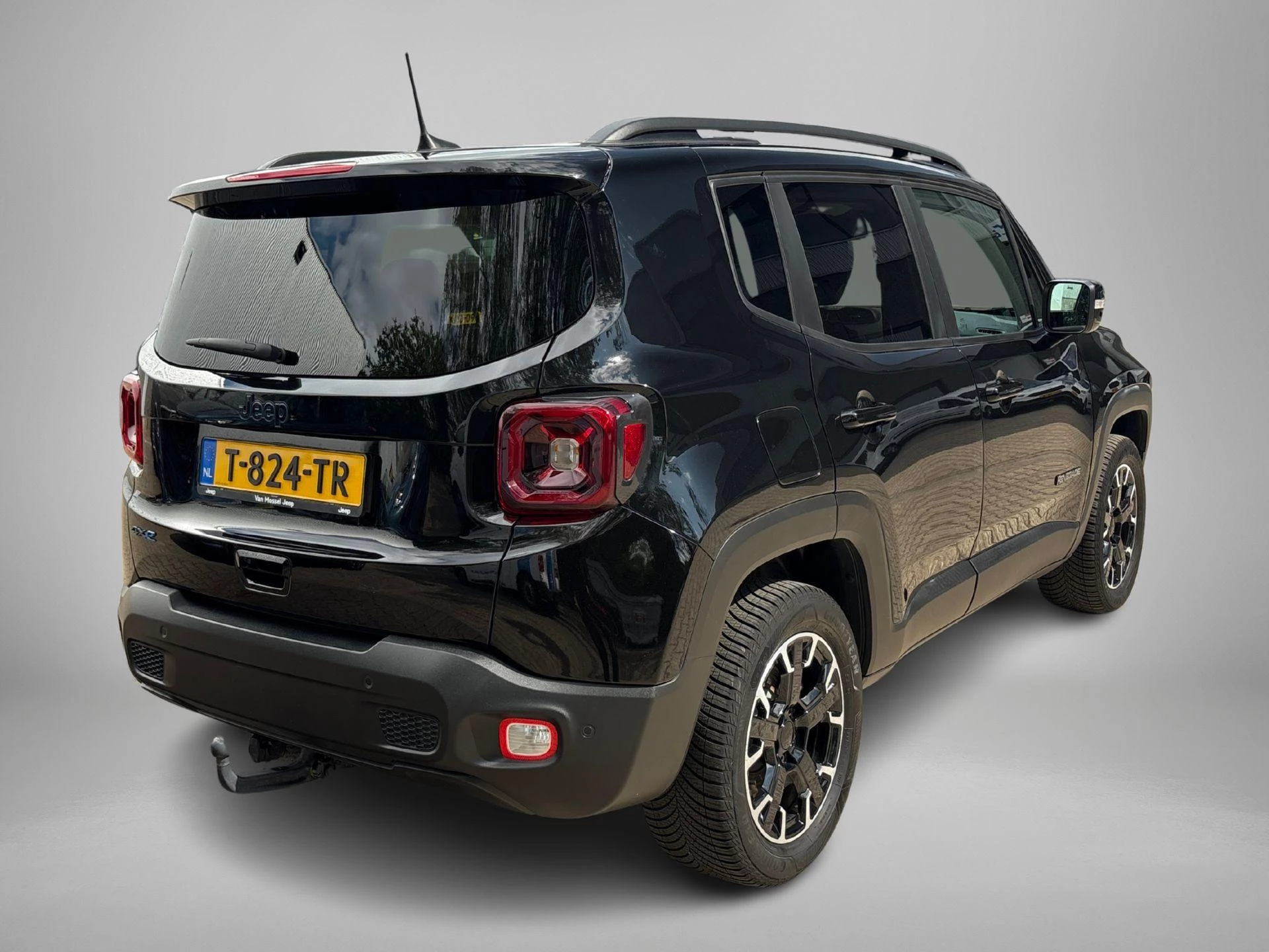 Jeep-Renegade-image-30