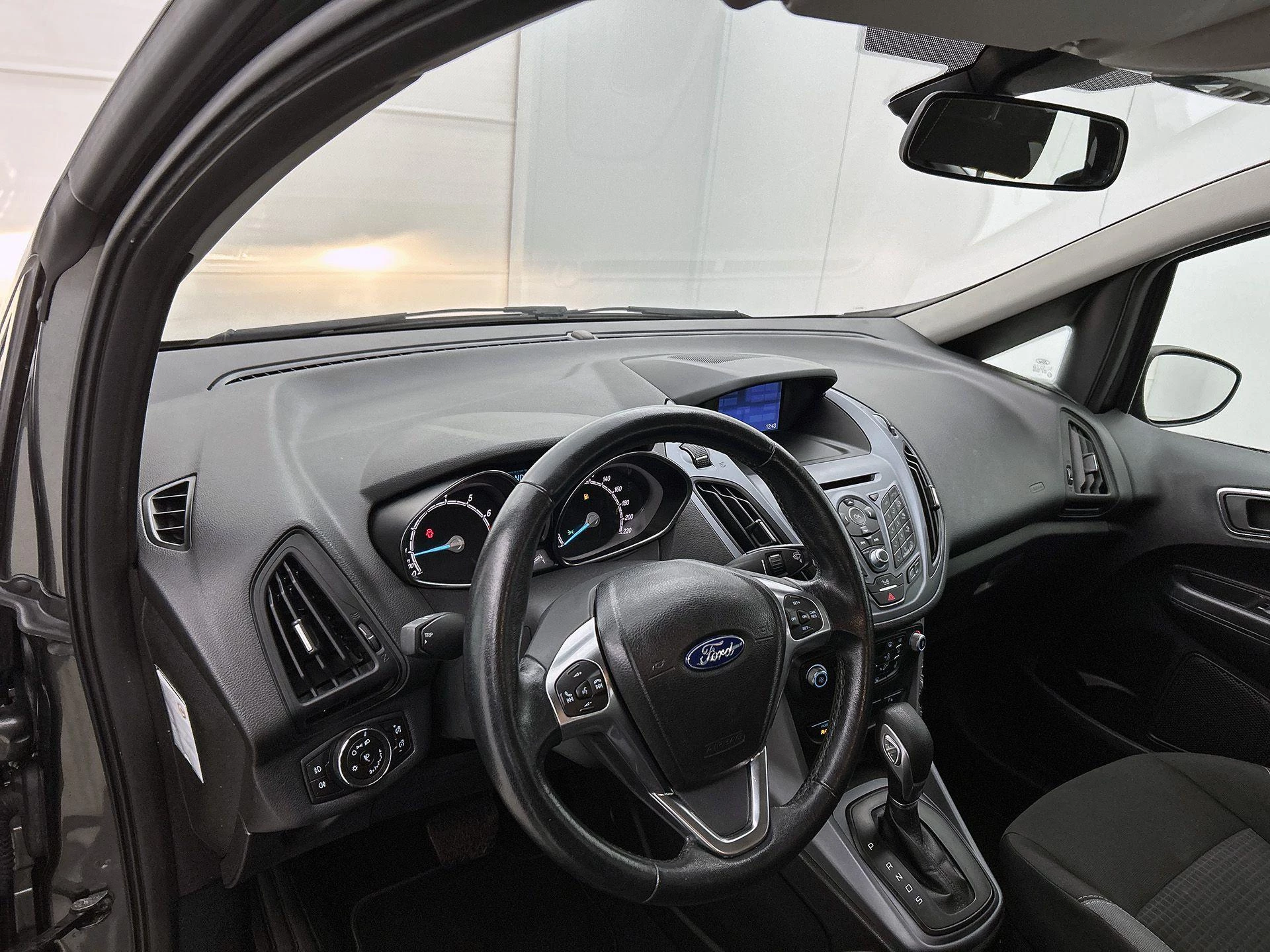 Ford-B-MAX-image-21