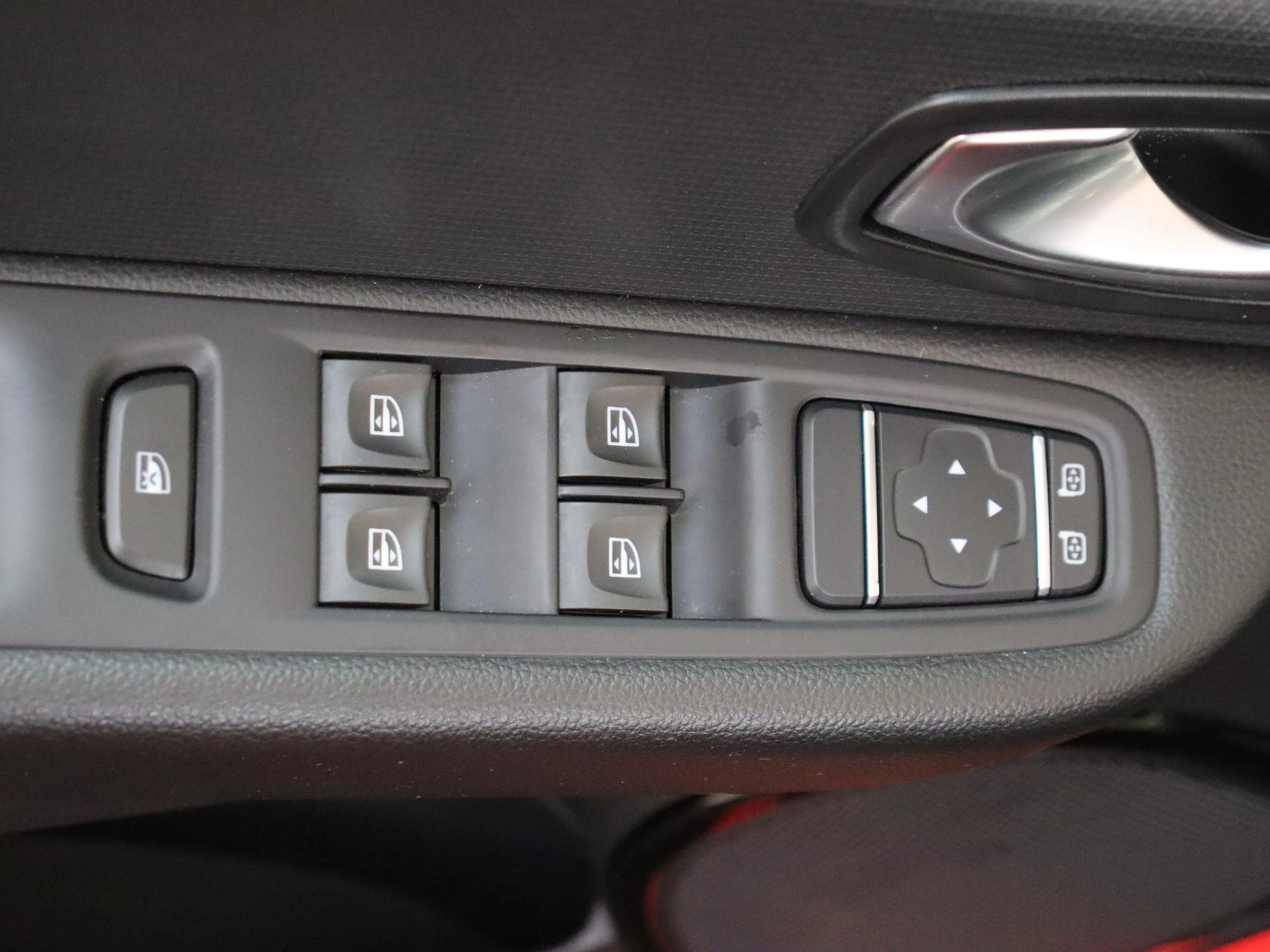 Renault-Clio-image-23