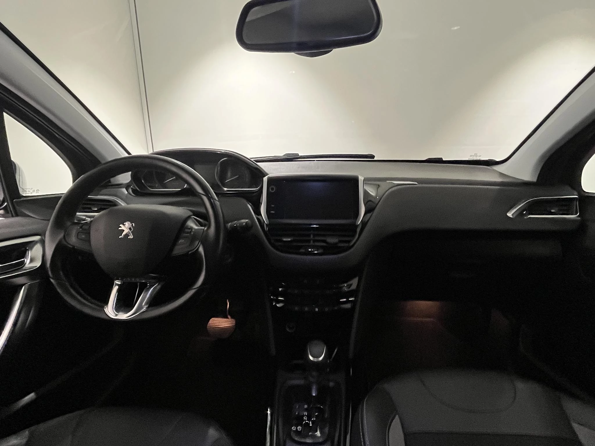 Peugeot-2008-image-12