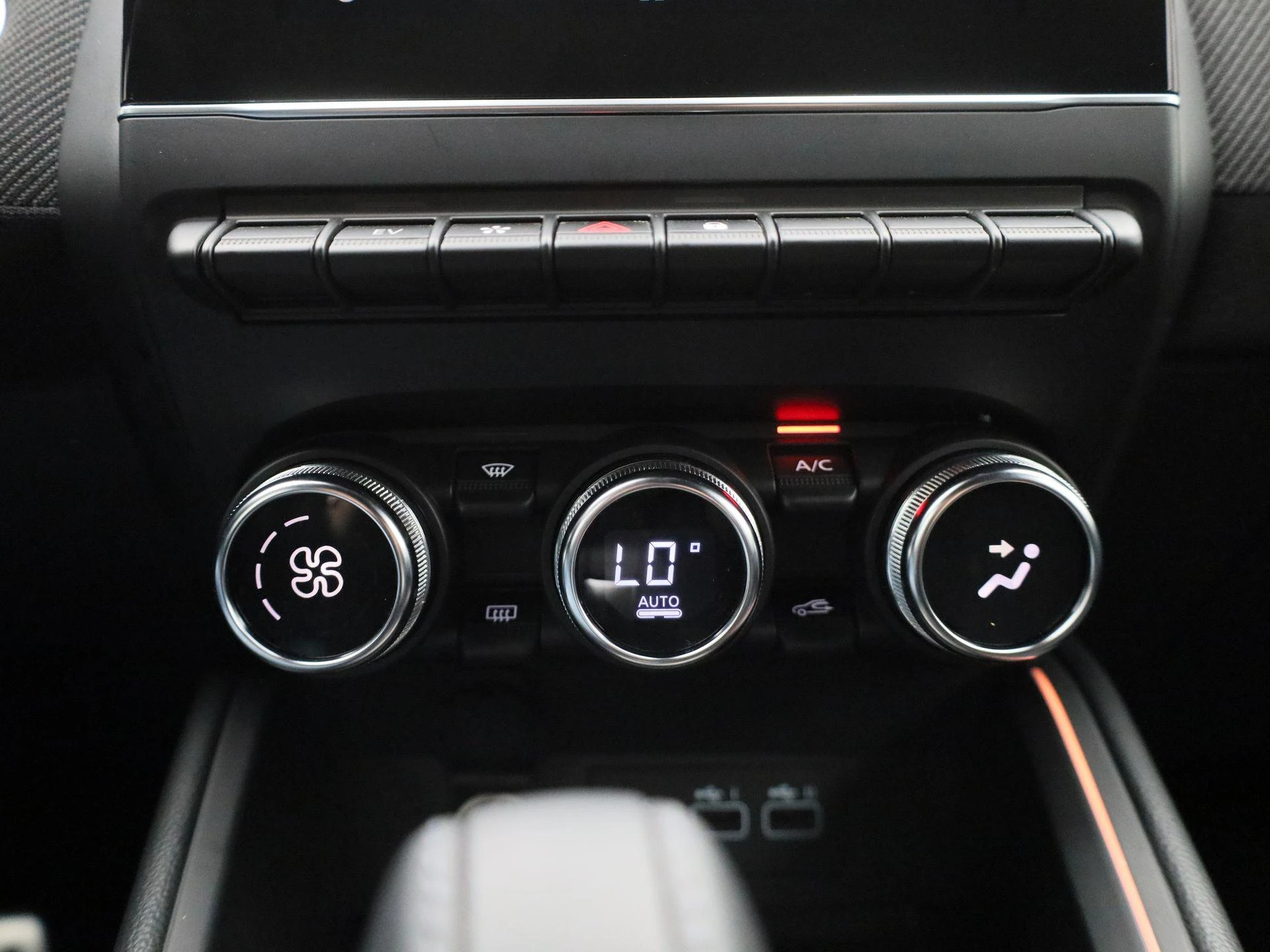 Renault-Clio-image-16