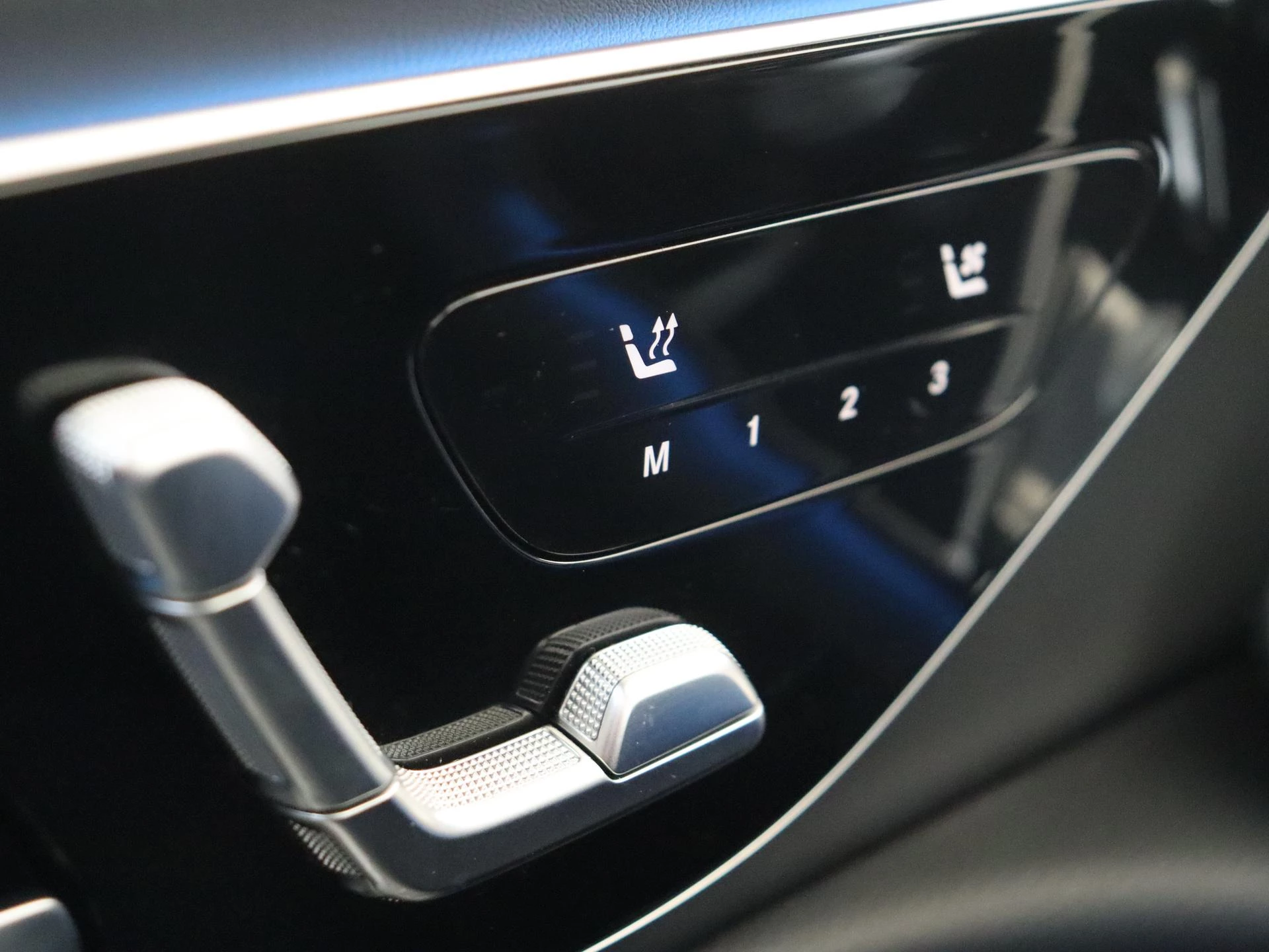 Mercedes-Benz-E-Klasse-image-29