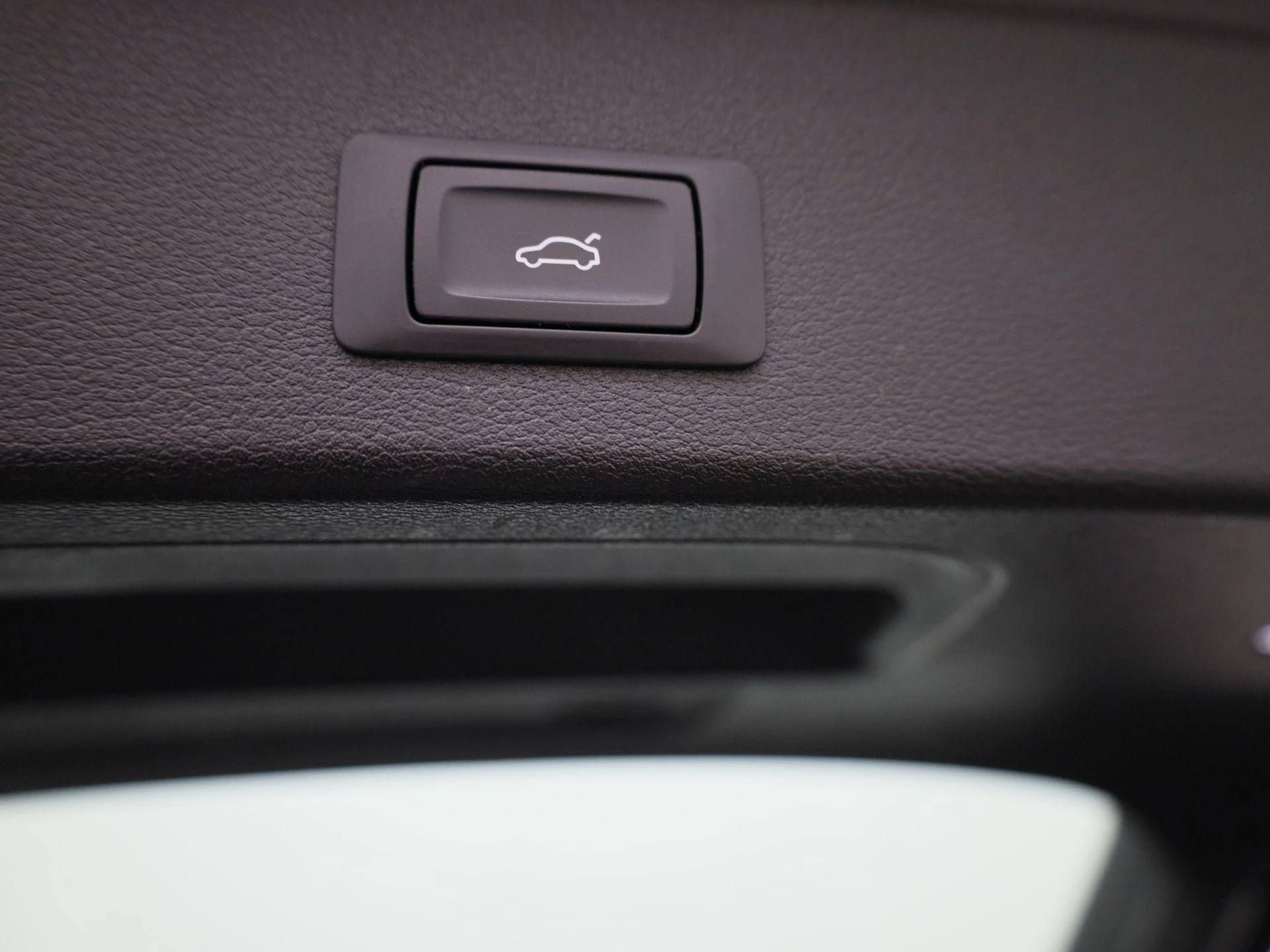 Audi-A4-image-12