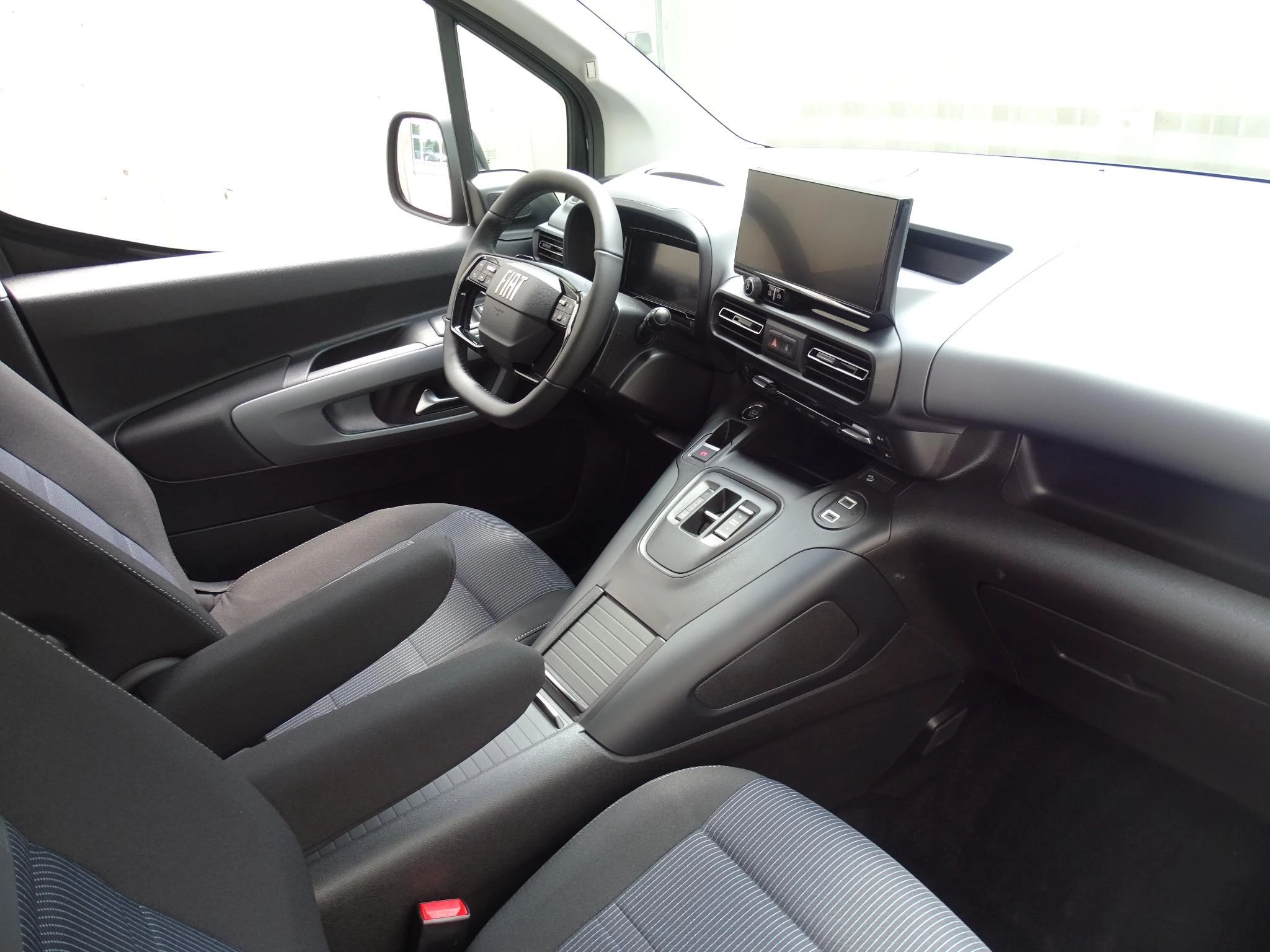 Fiat Qubo L 1.5 BlueHDI 130 S&S AT La Prima Long+7 seats+gps+c