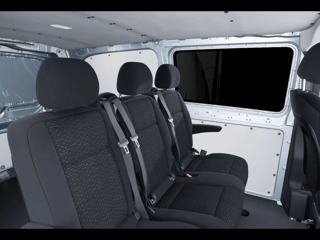 Mercedes-Benz-Vito 119 CDI-image-10