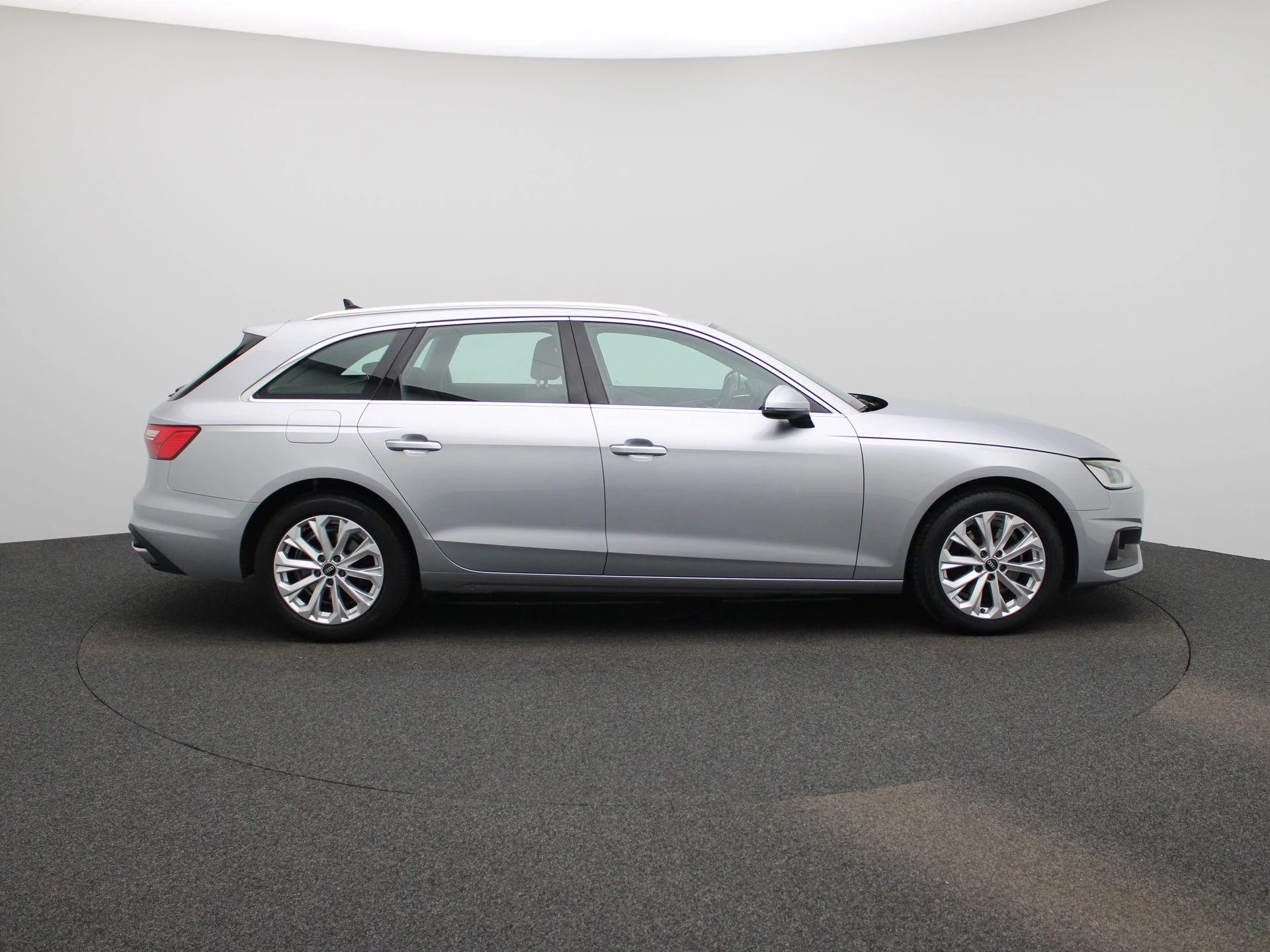 Audi A4 Avant 2.0 30 TDi 100kW S tronic Attraction B.E