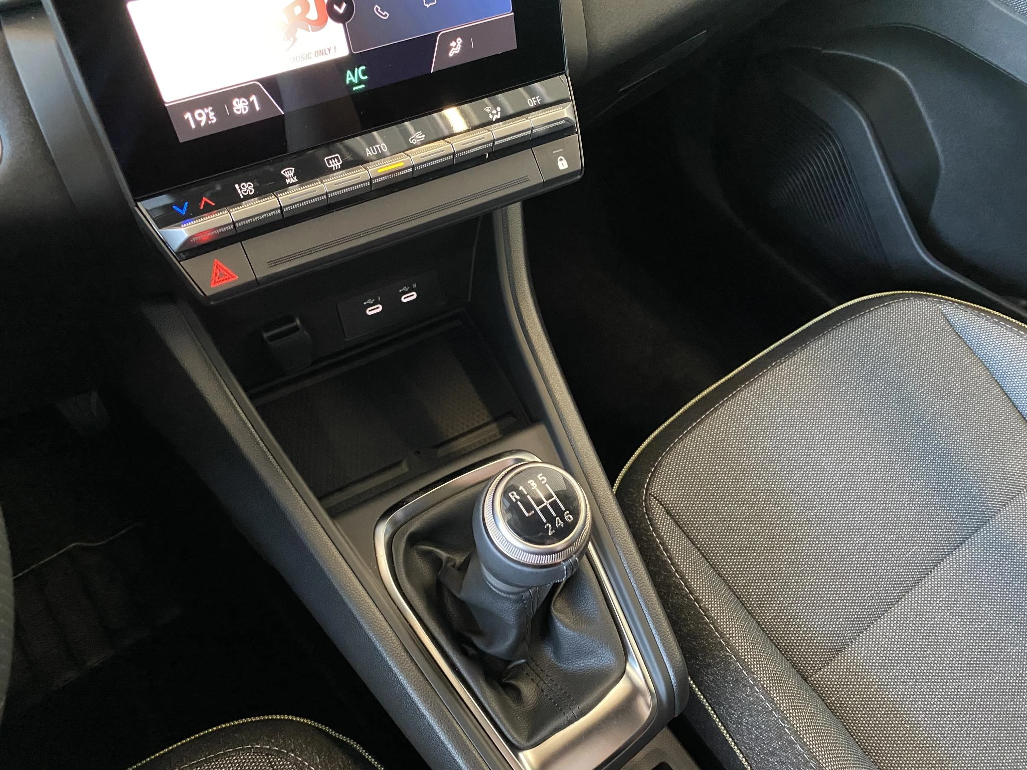 Renault Captur Techno TCe 115