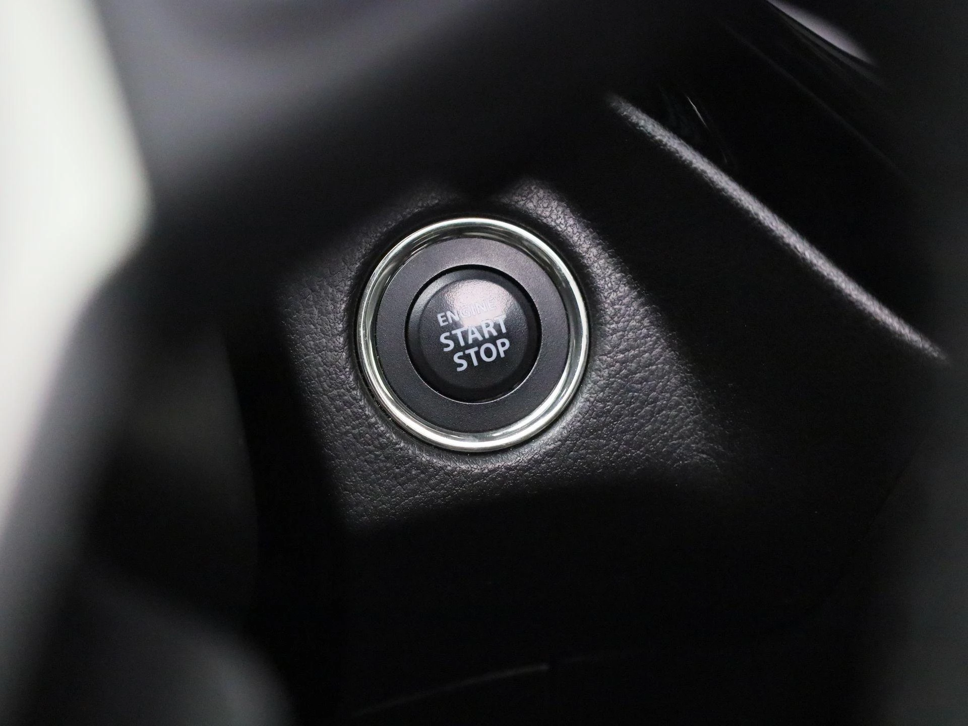 Suzuki-S-Cross-image-21