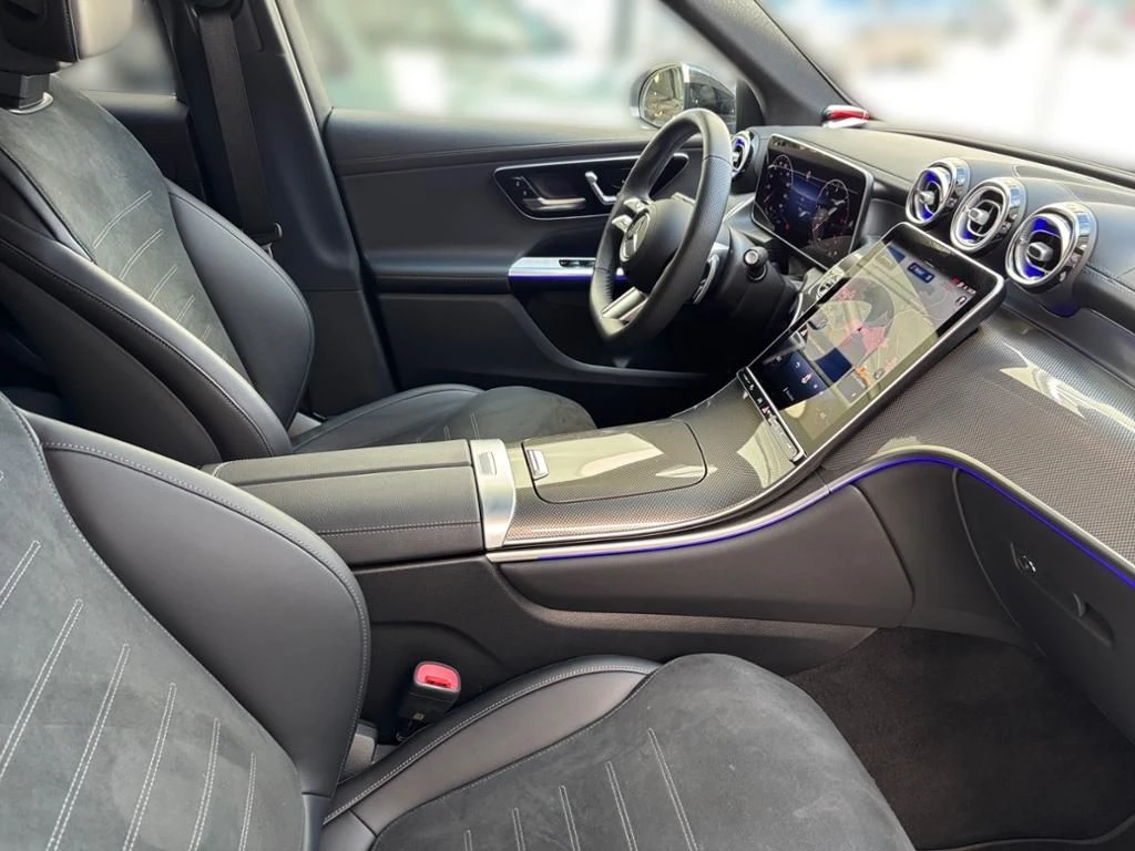 Mercedes-Benz-GLC 300 d-image-14
