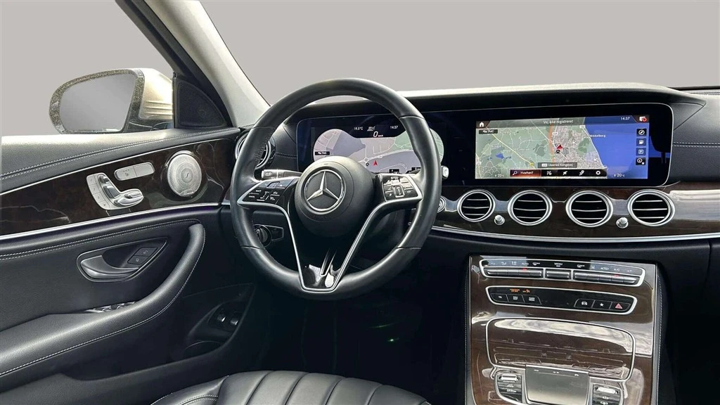 Mercedes-Benz-E-Klasse-image-13