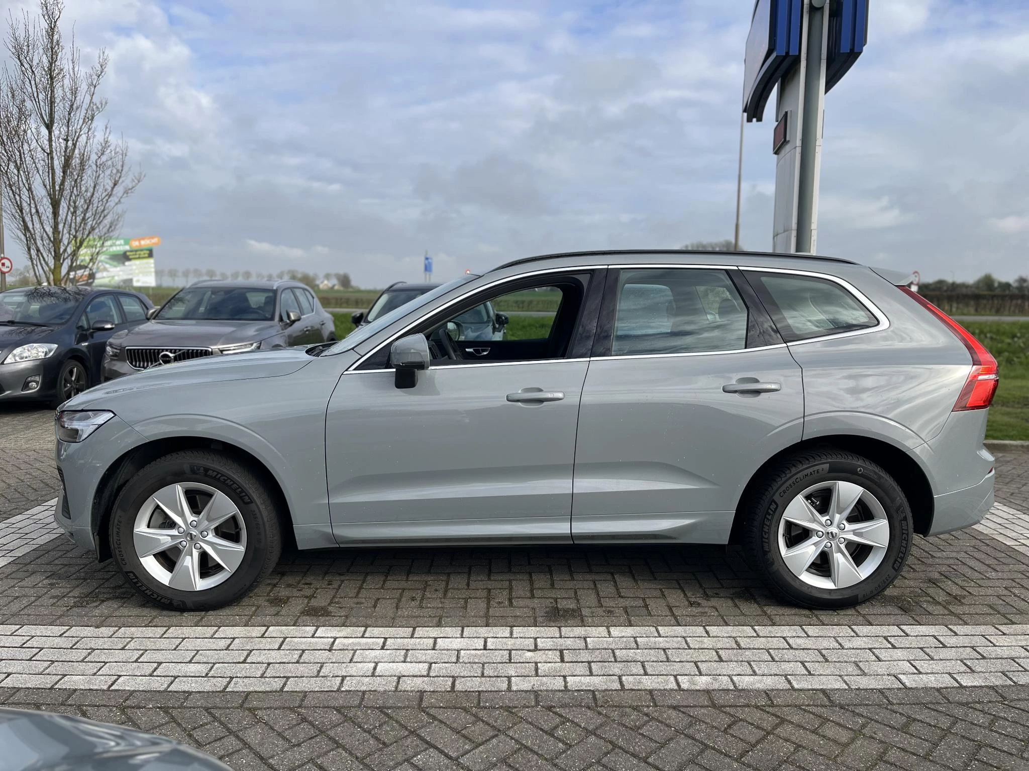 Volvo-XC60-image-2