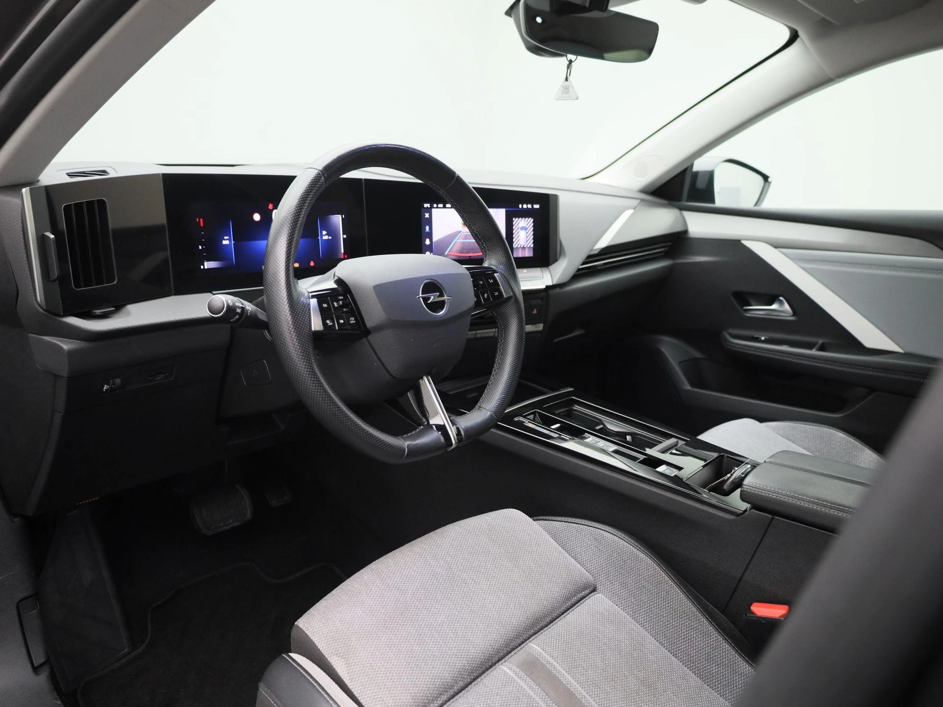 Opel-Astra-image-30