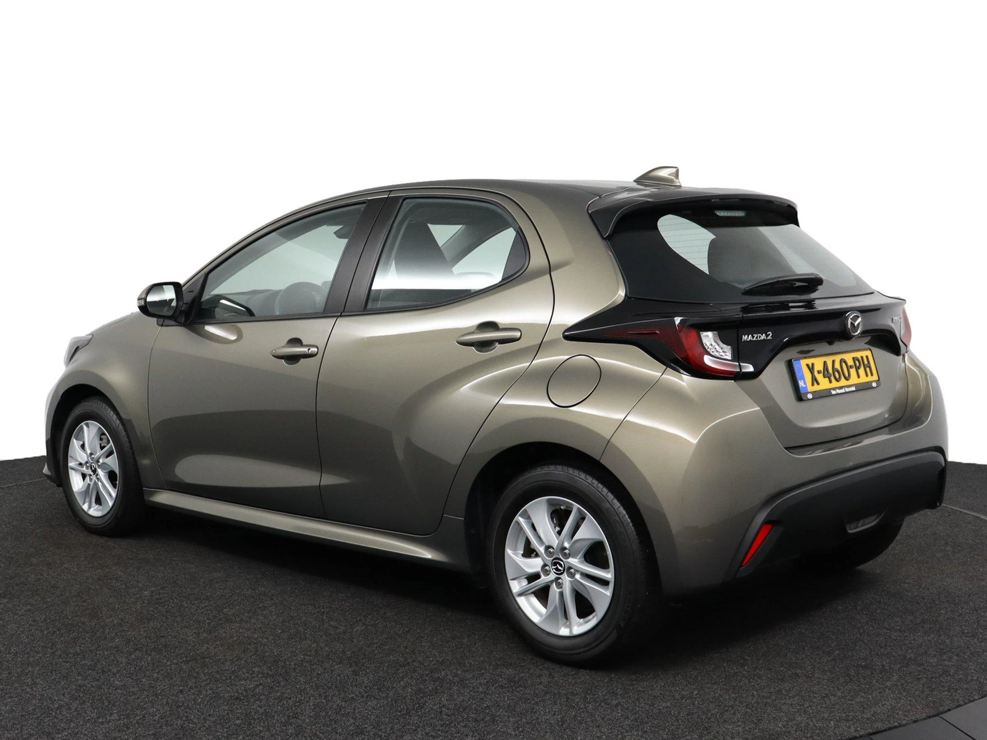 Mazda-2 Hybrid-image-9