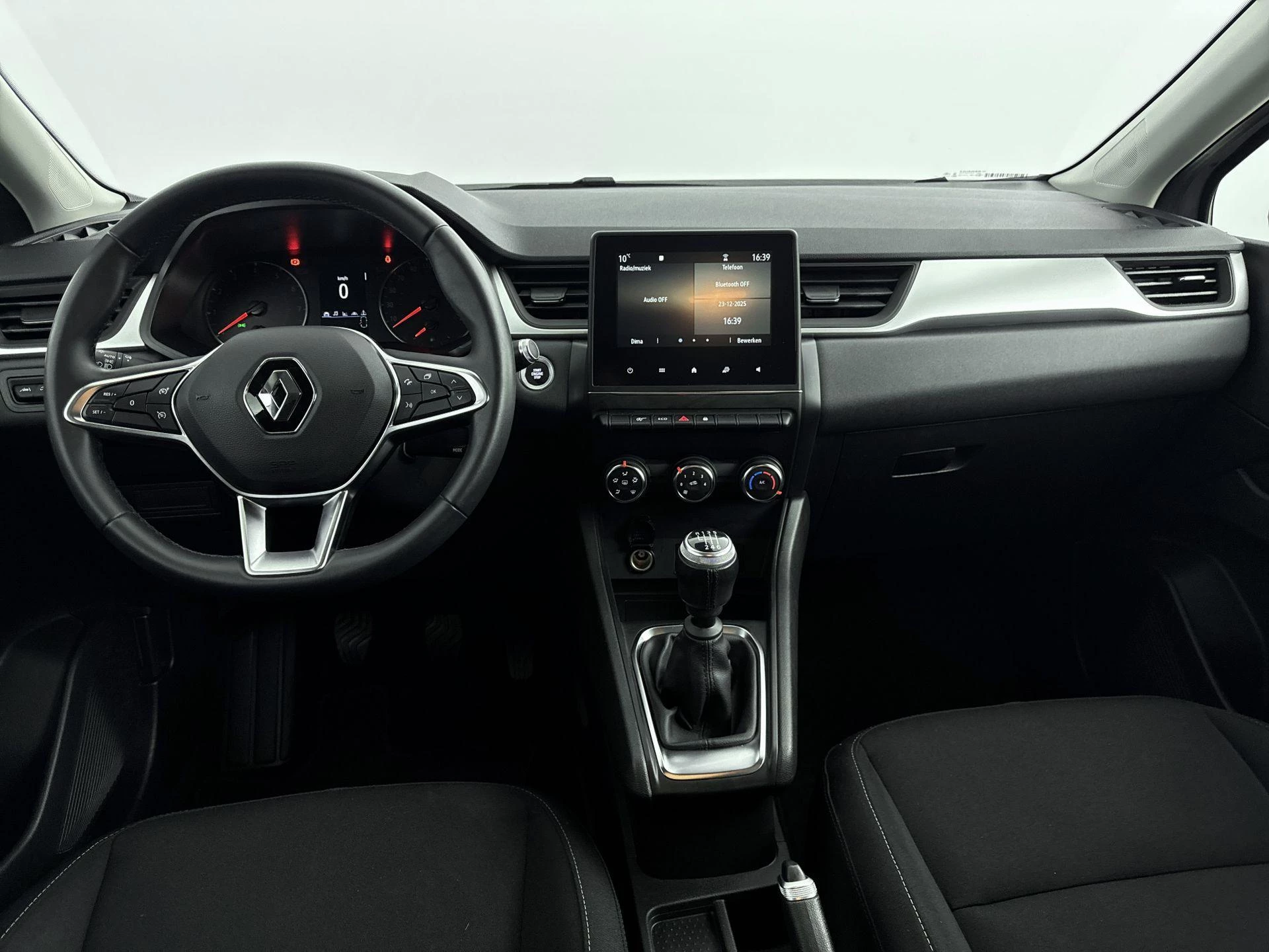 Renault-Captur-image-10