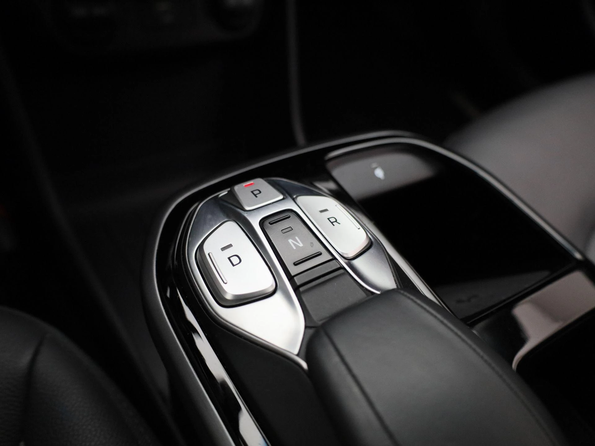 Hyundai-IONIQ-image-32